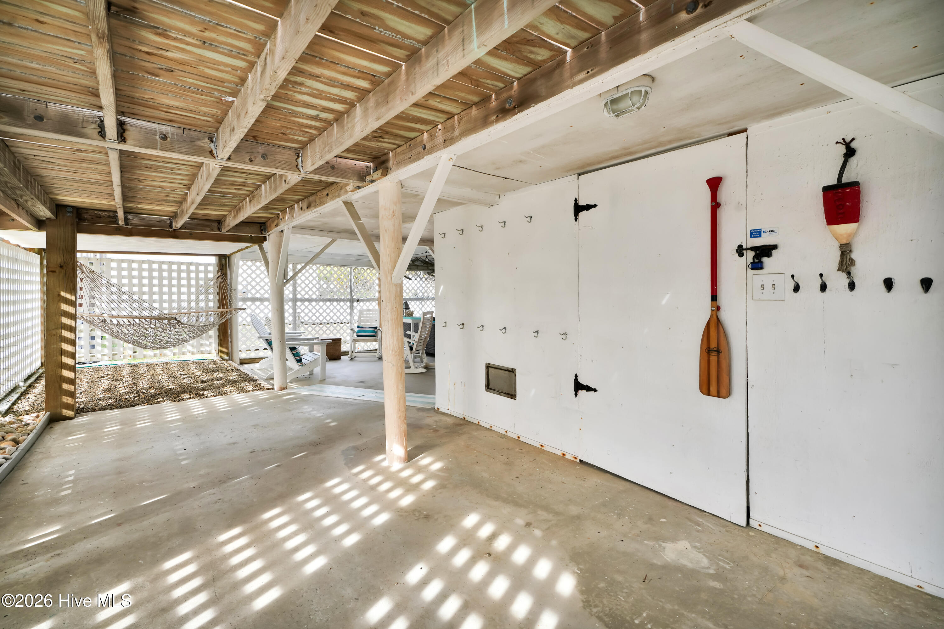 100552516 | Photo 31