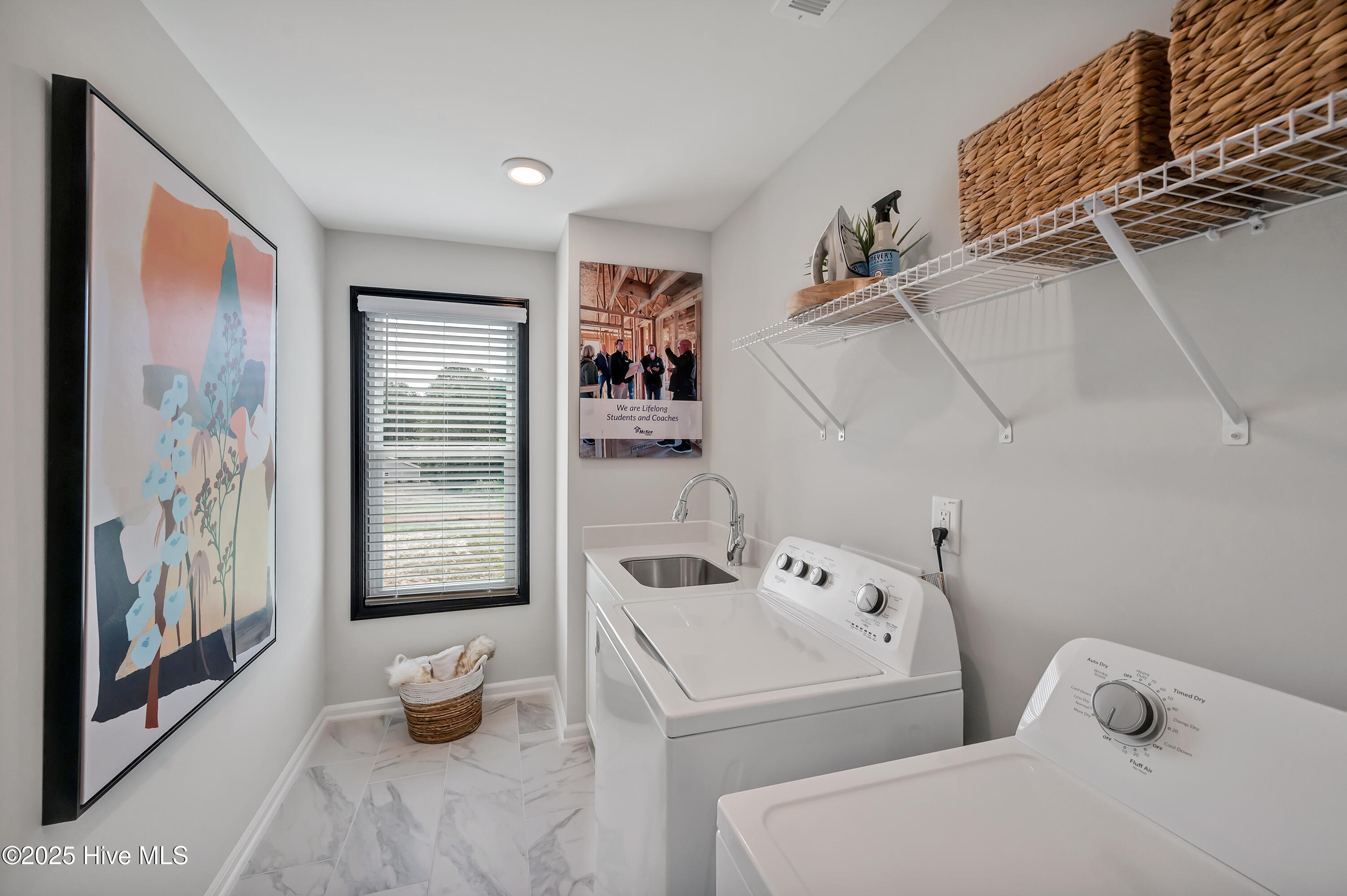 100504339 | Photo 38