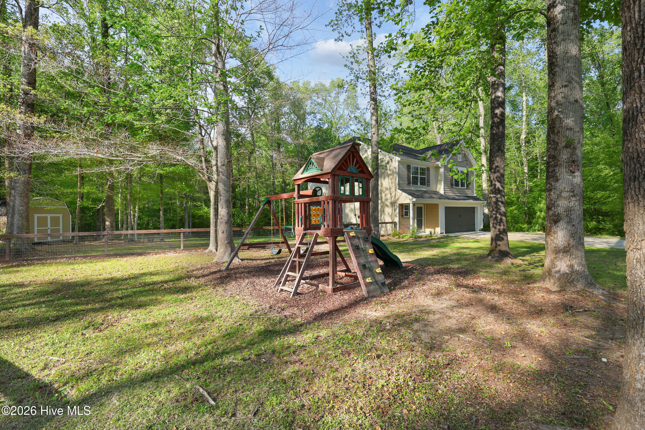 100567487 | Photo 30