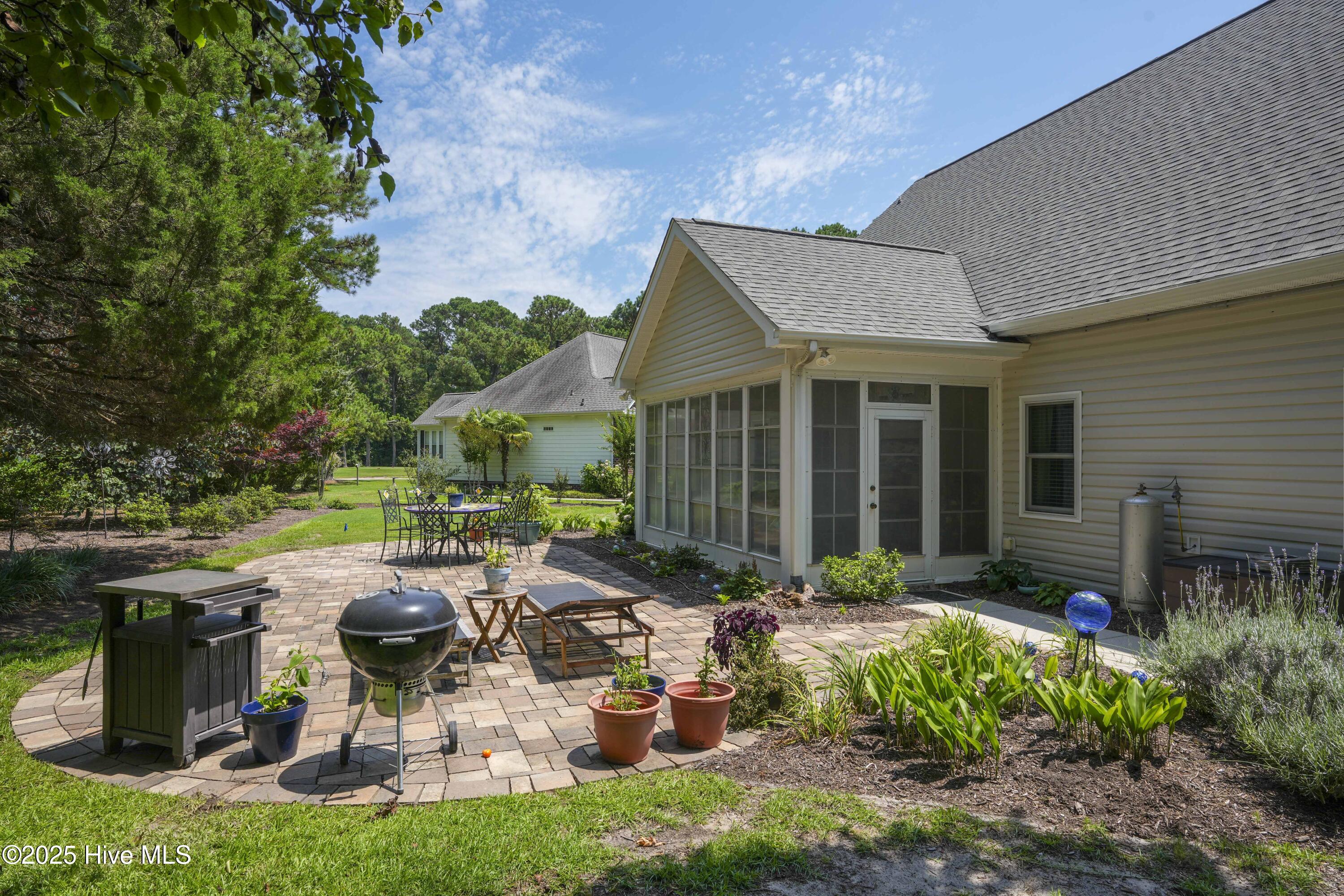 100515655 | Photo 42