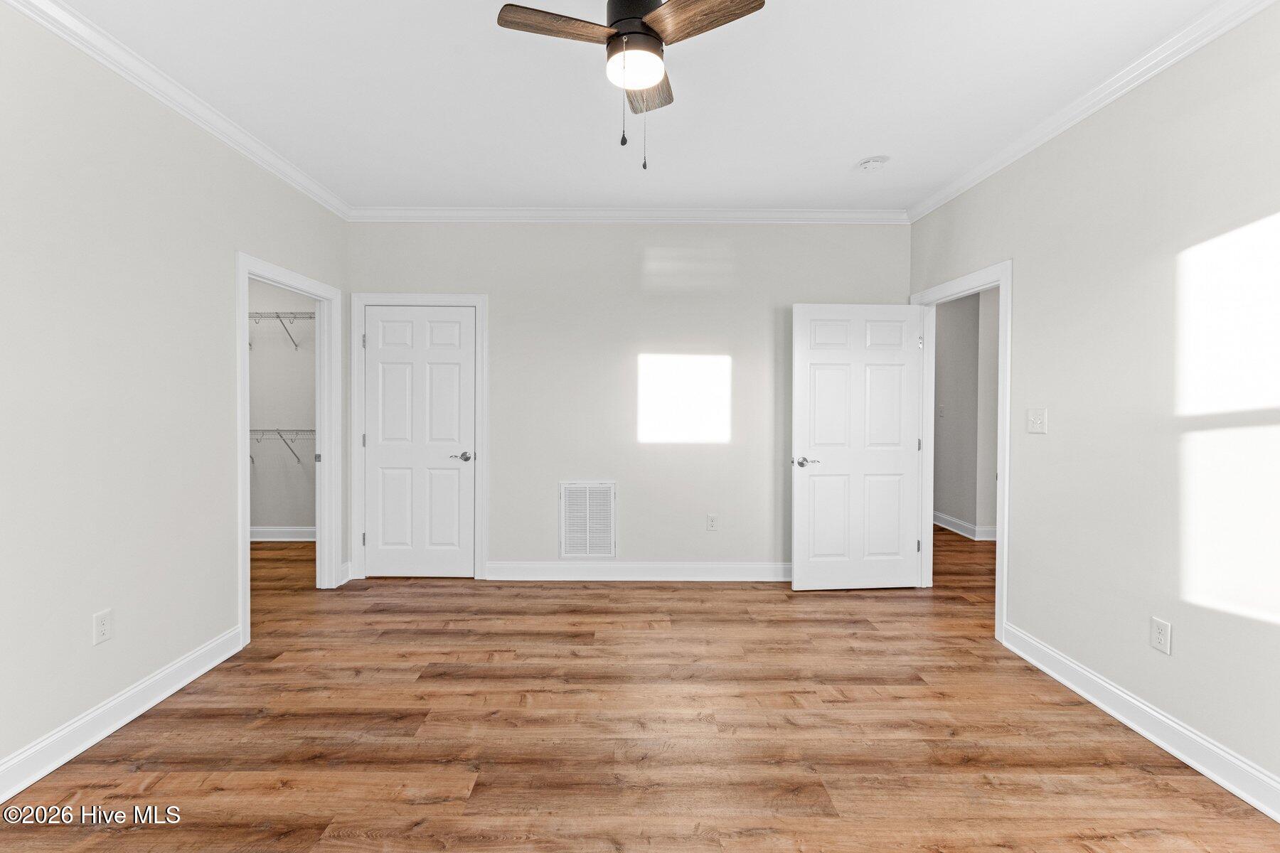 100550718 | Photo 19