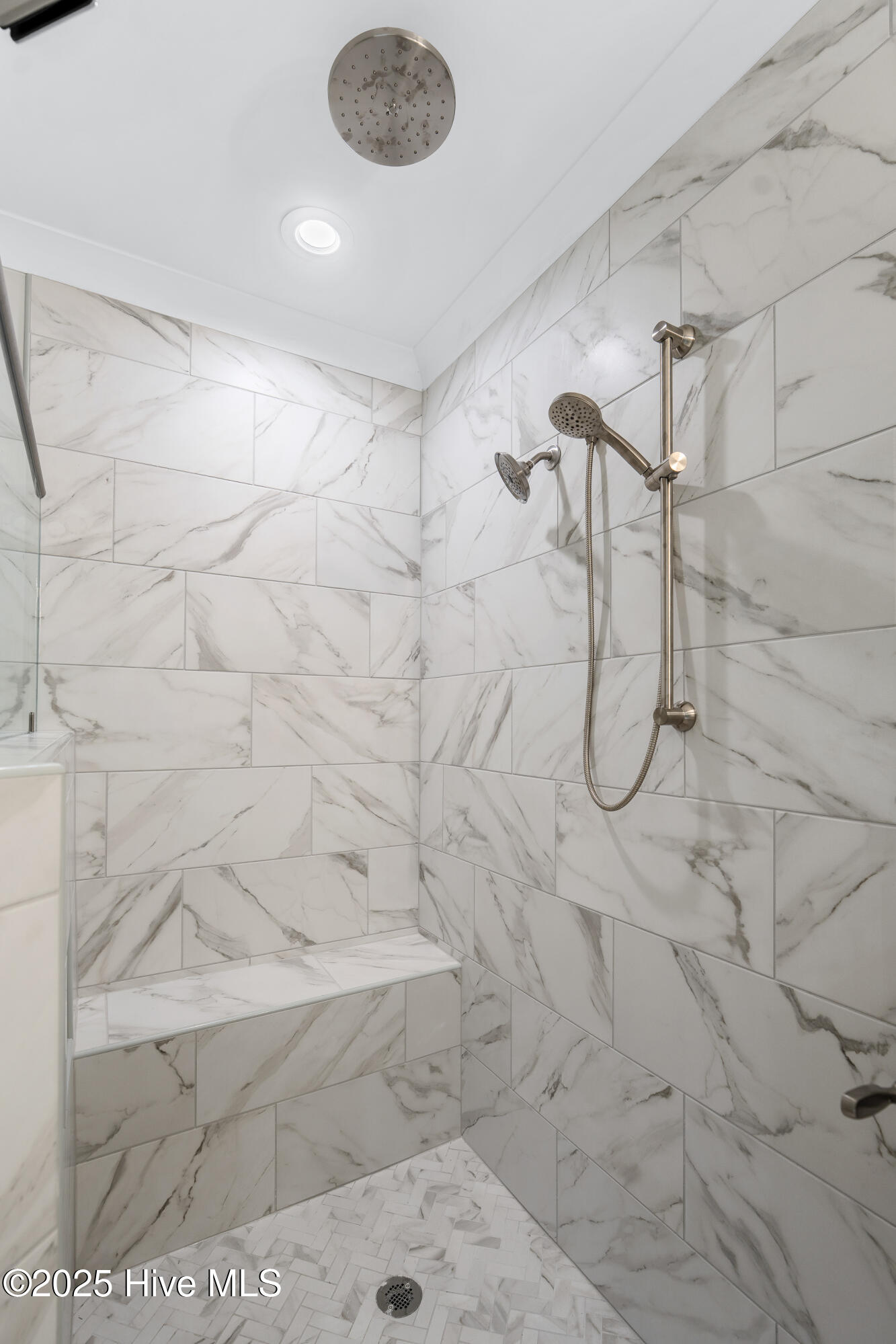 100515722 | Photo 31