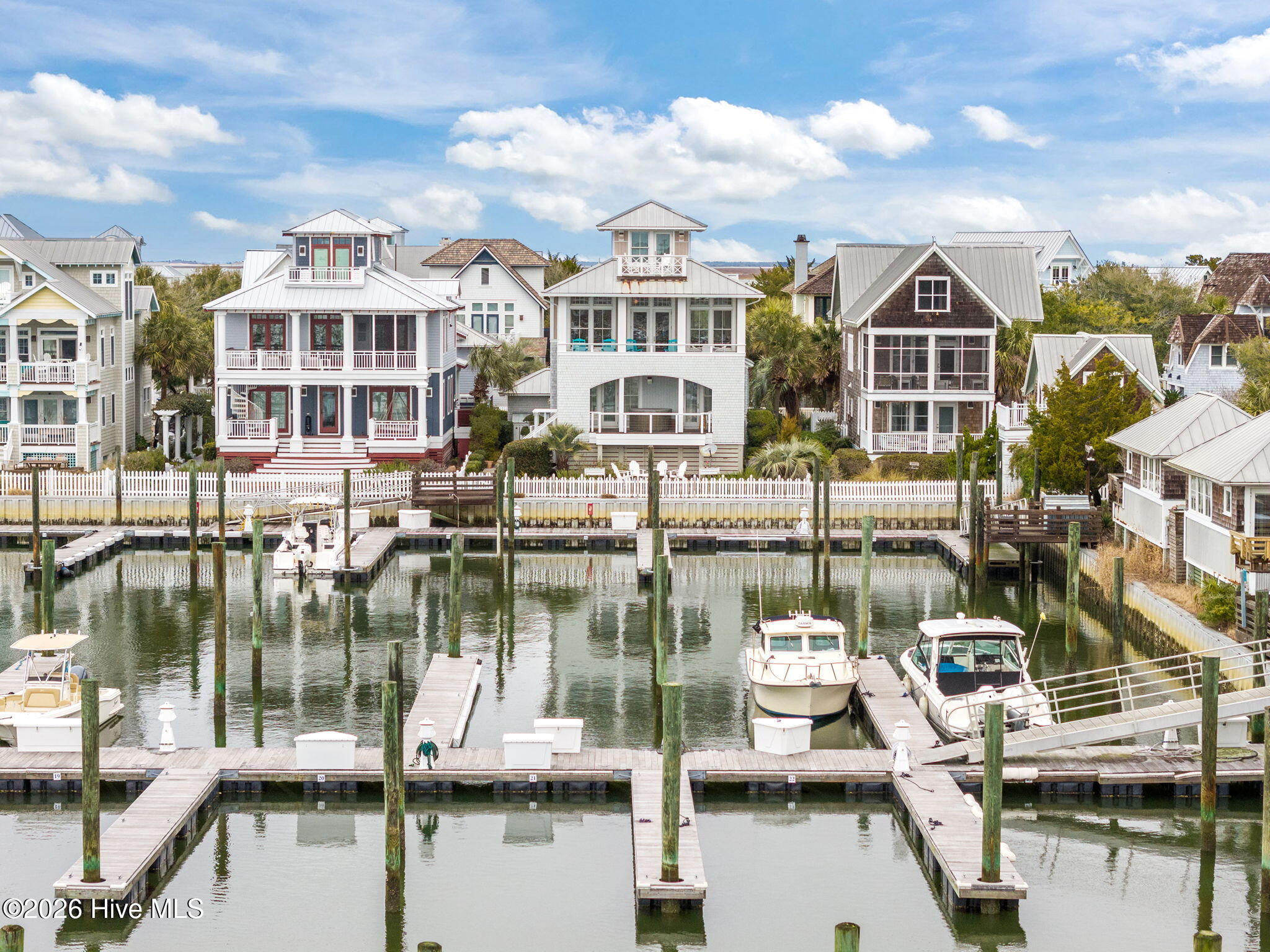 100555119 | Photo 52