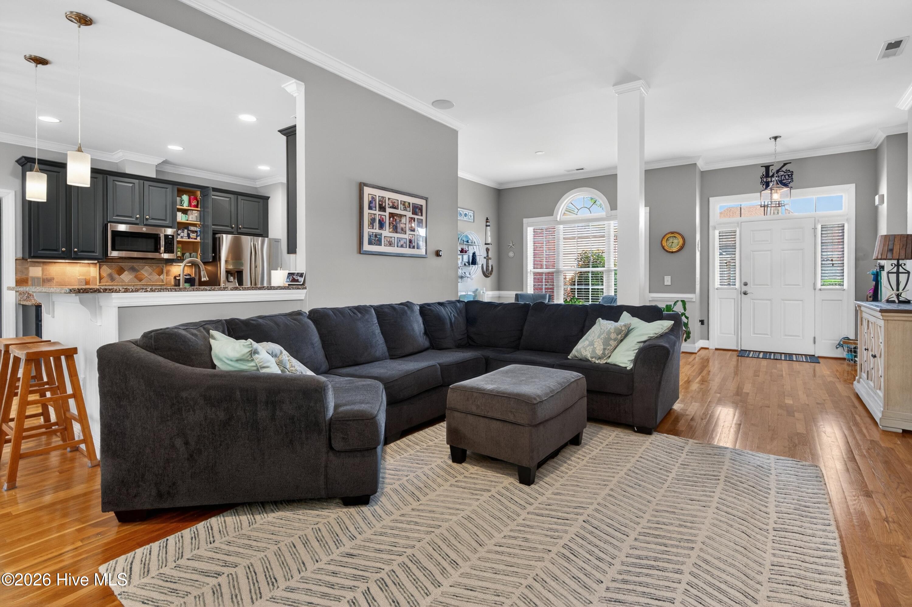 100567726 | Photo 16