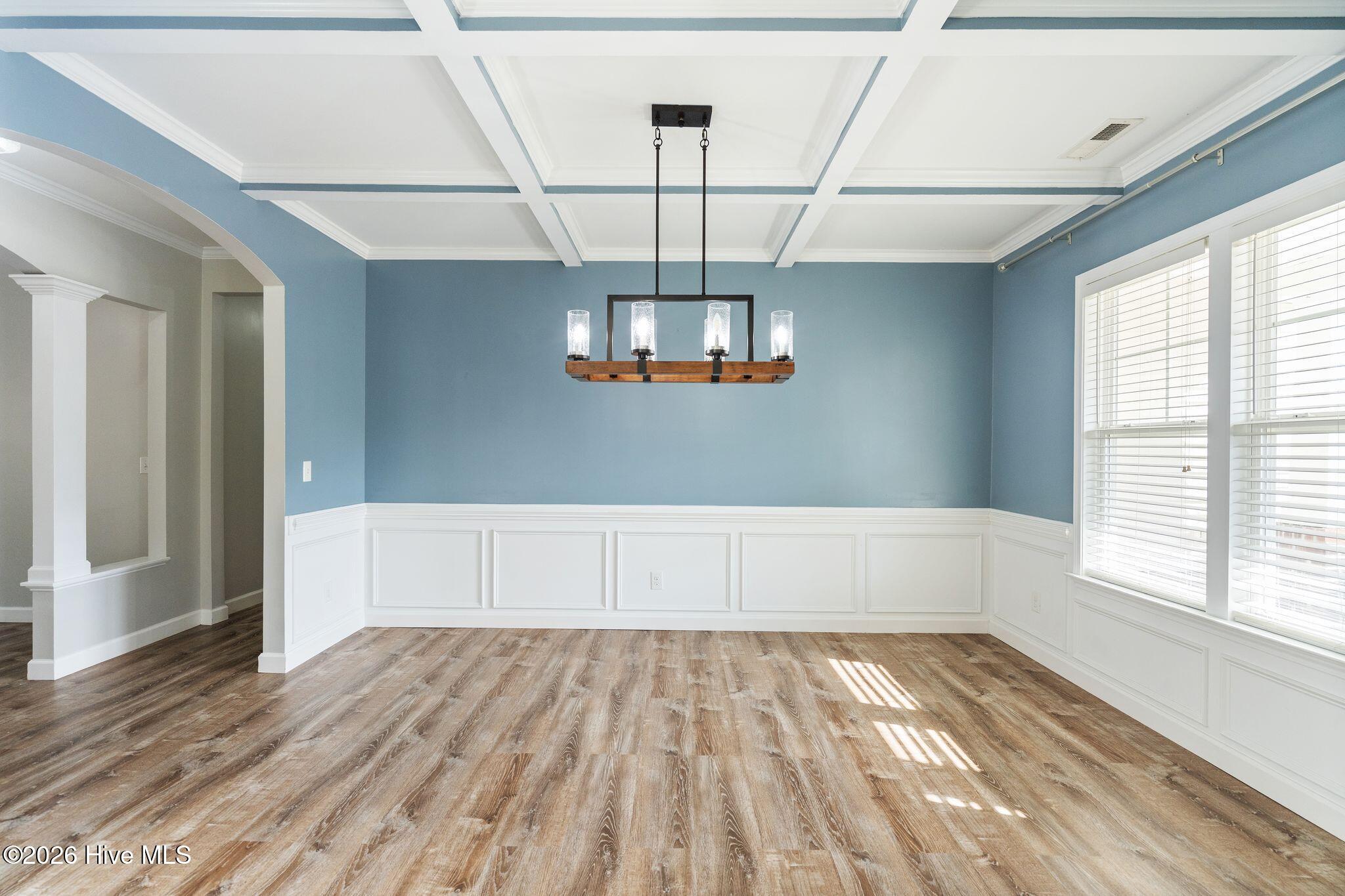 100558662 | Photo 20