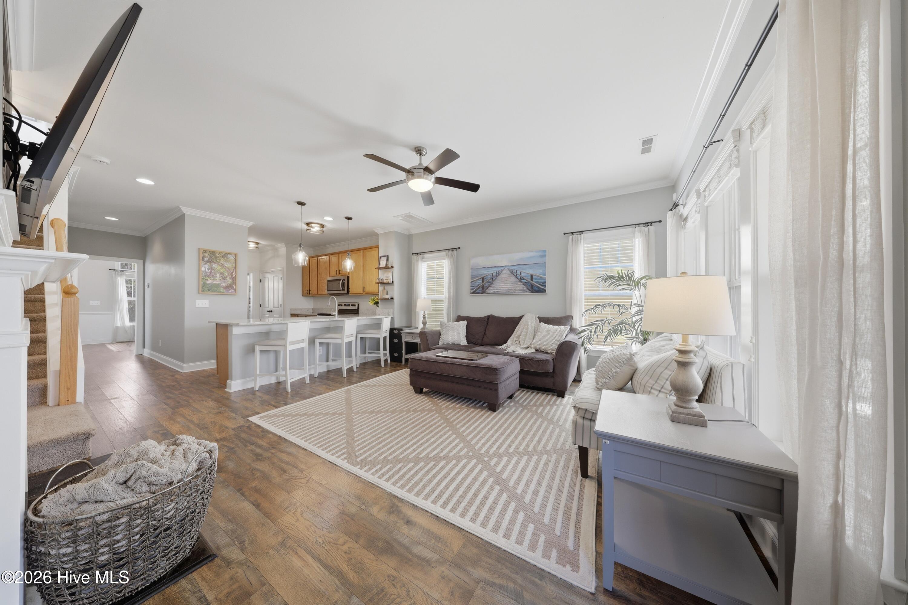 100563729 | Photo 19