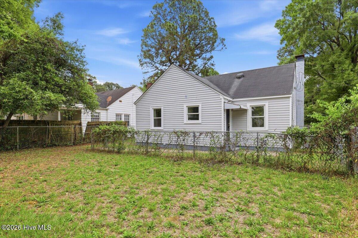 08-1313 Maple St-8
