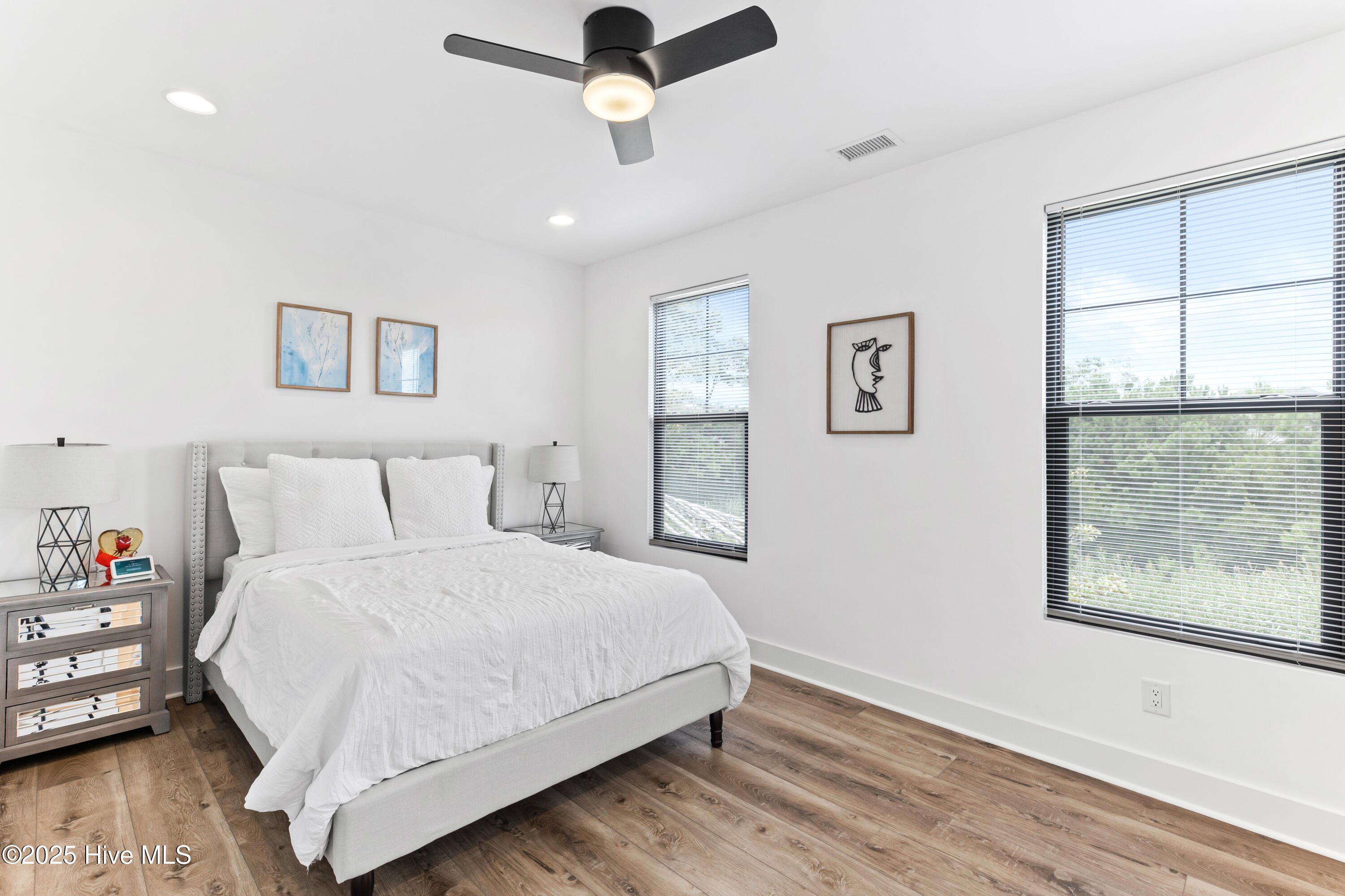 100534624 | Photo 39