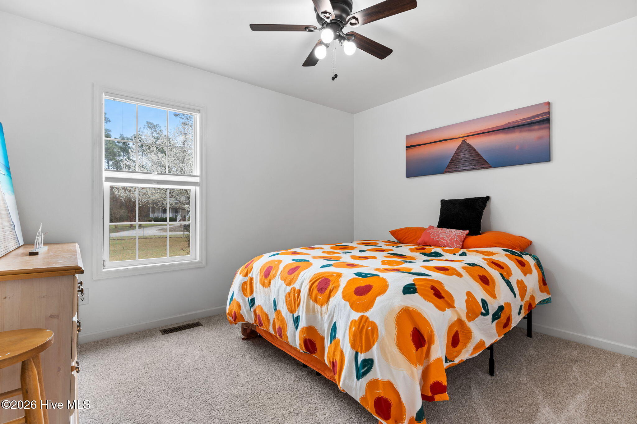 100559662 | Photo 30