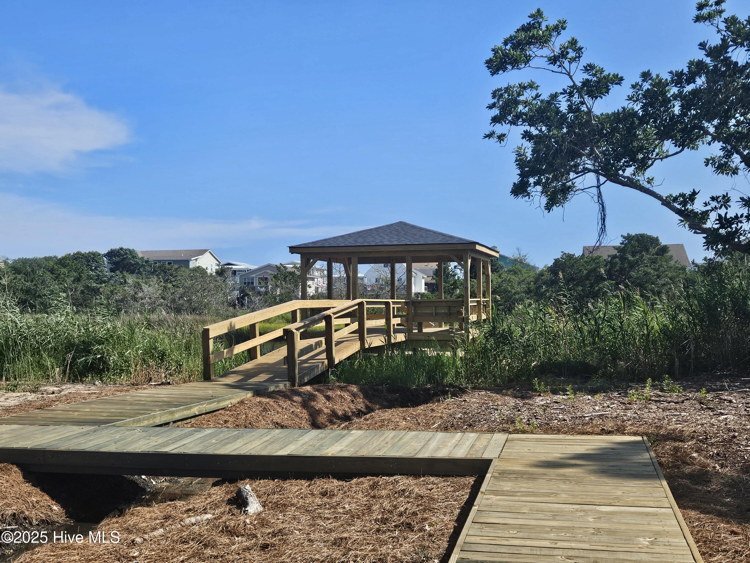 100520602 | Photo 45