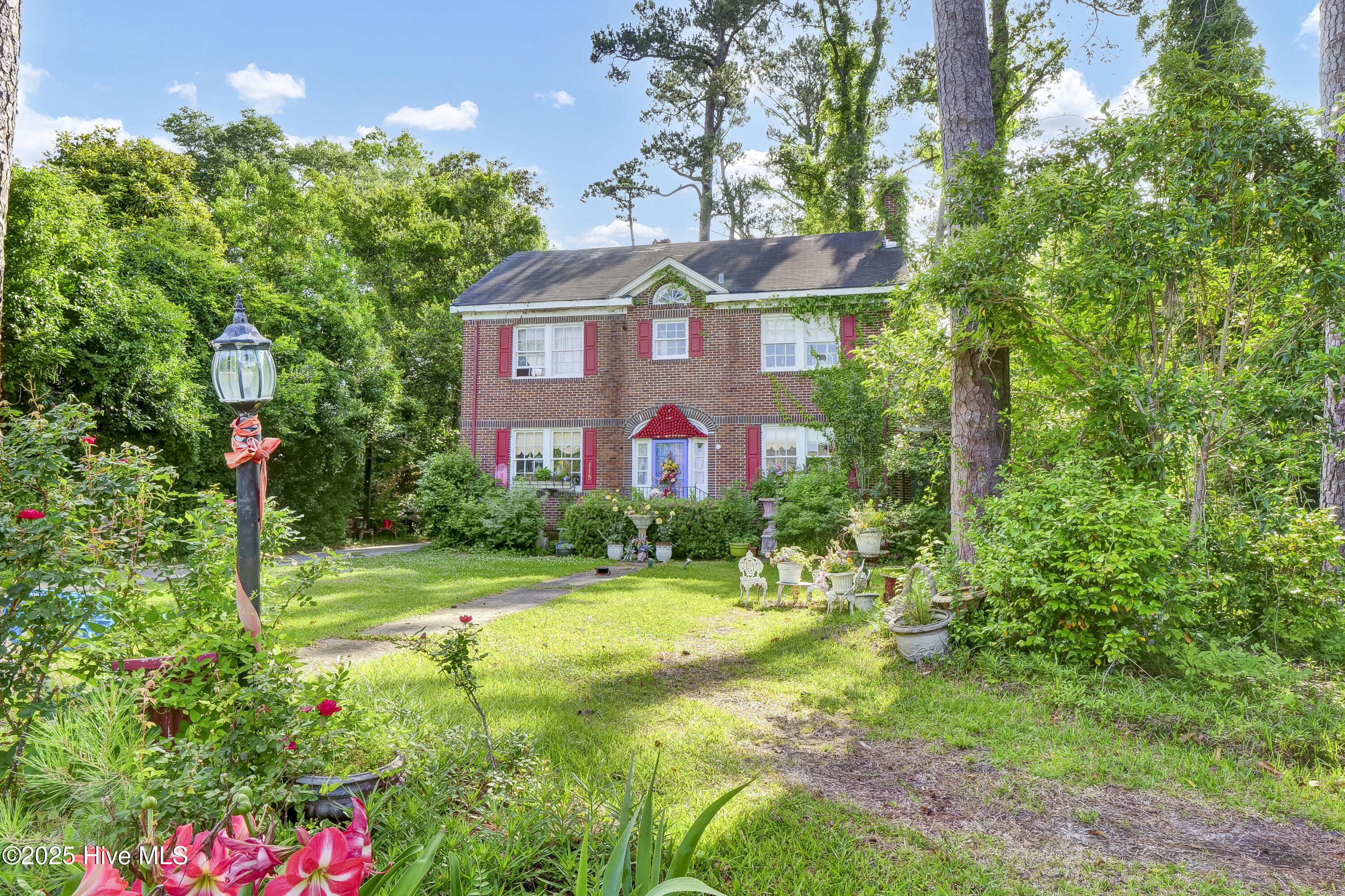 100508665 | Photo 26