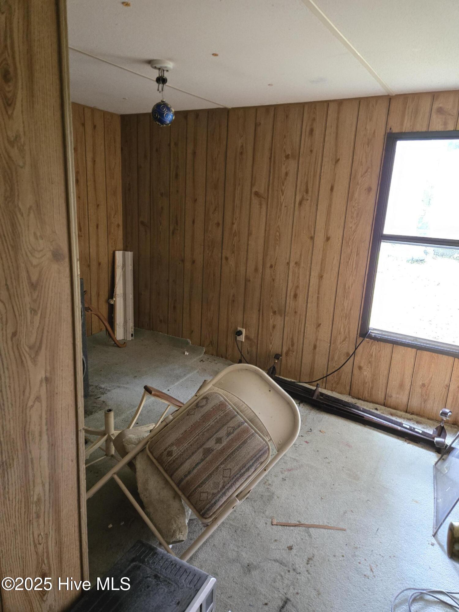 100531418 | Photo 16