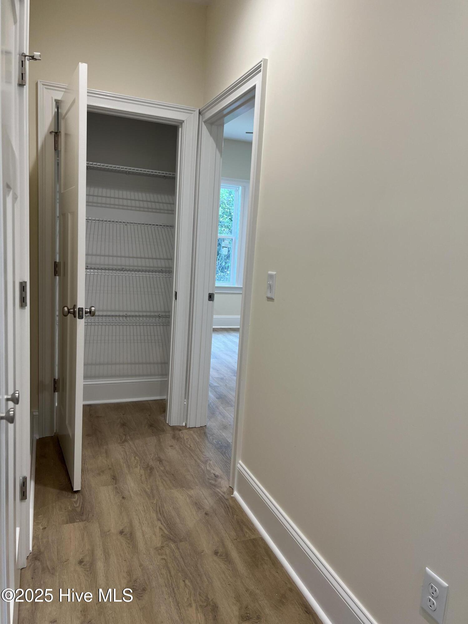 100517039 | Photo 10