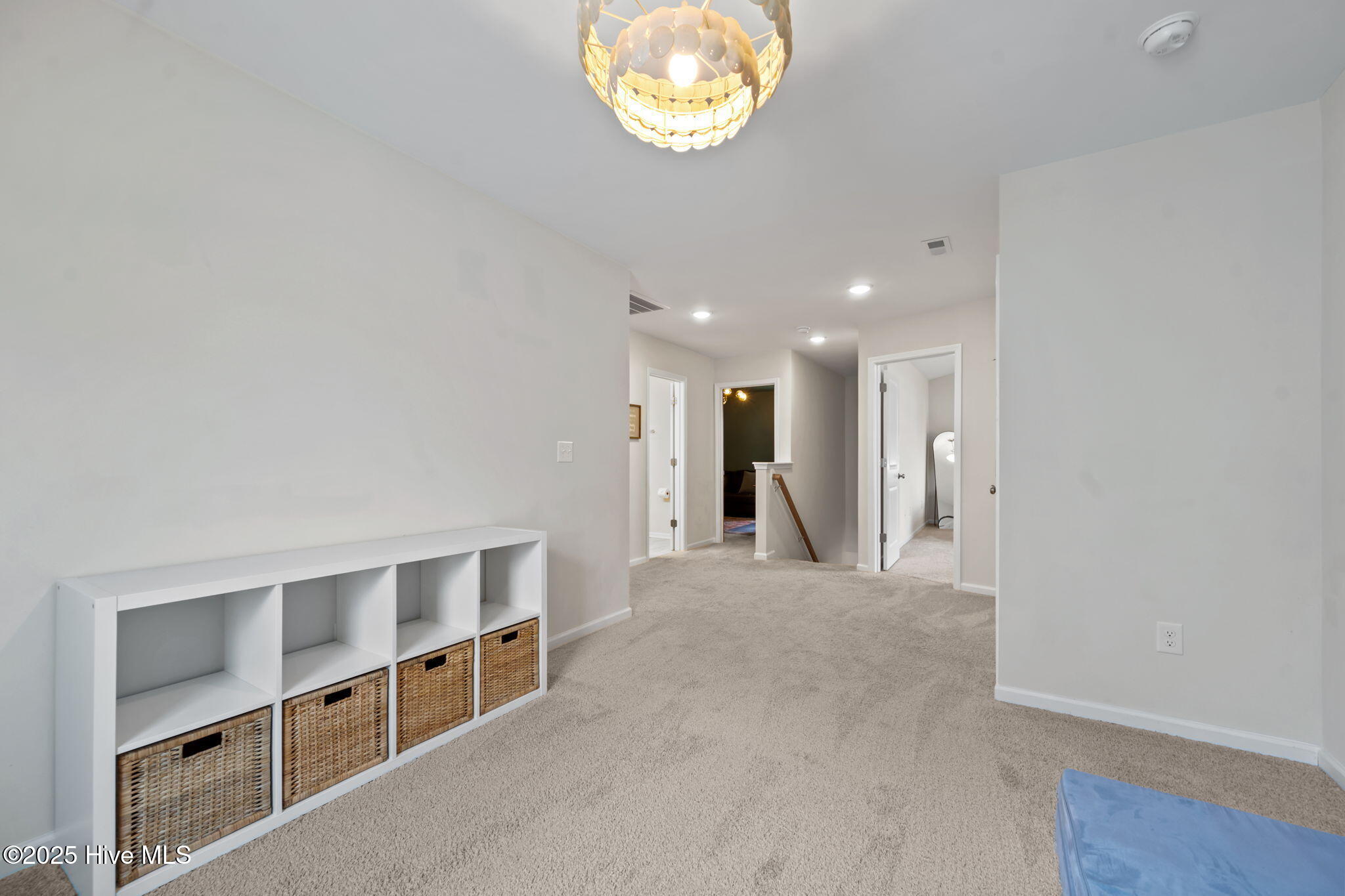 100547025 | Photo 27