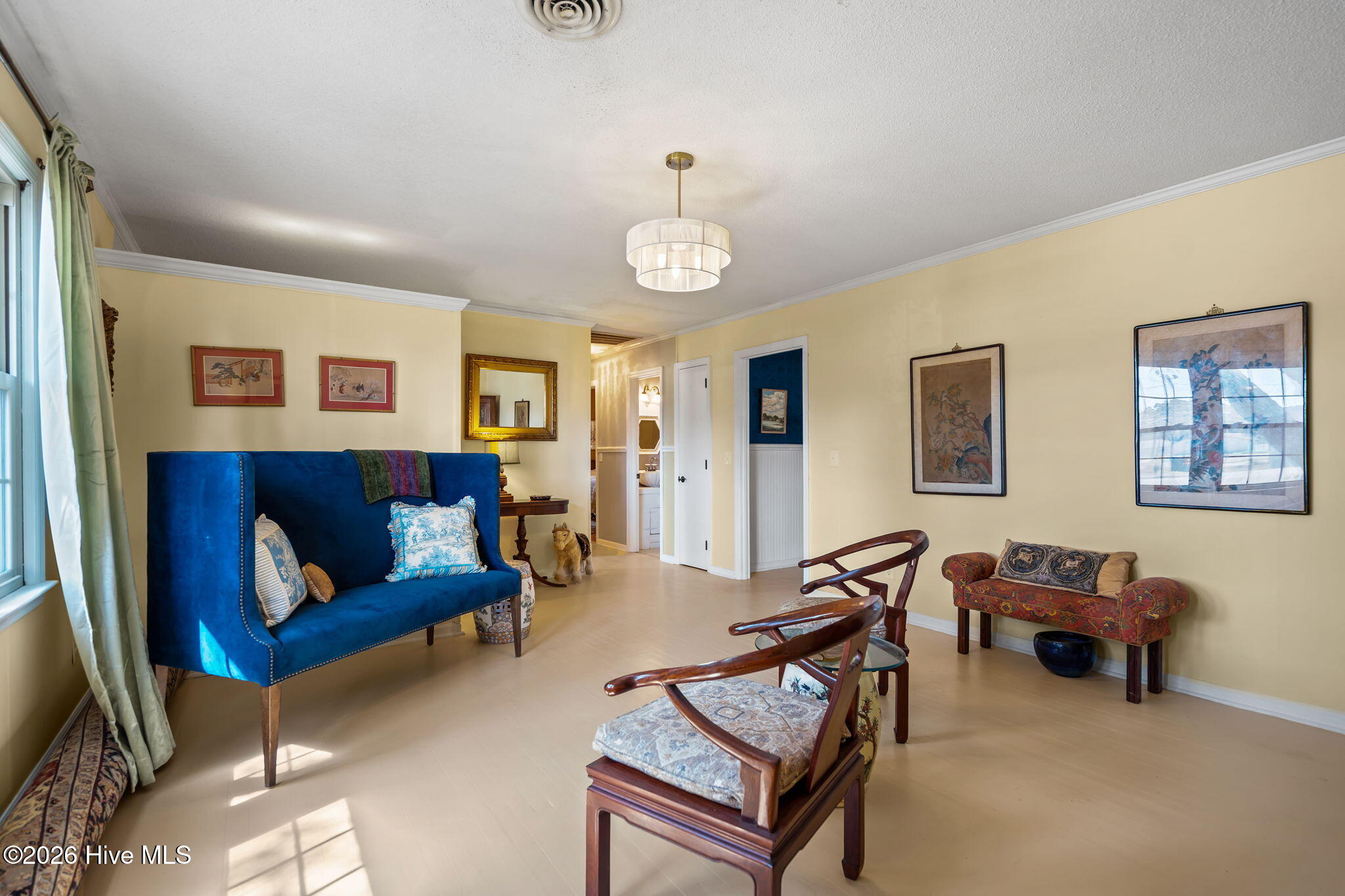 100560158 | Photo 10