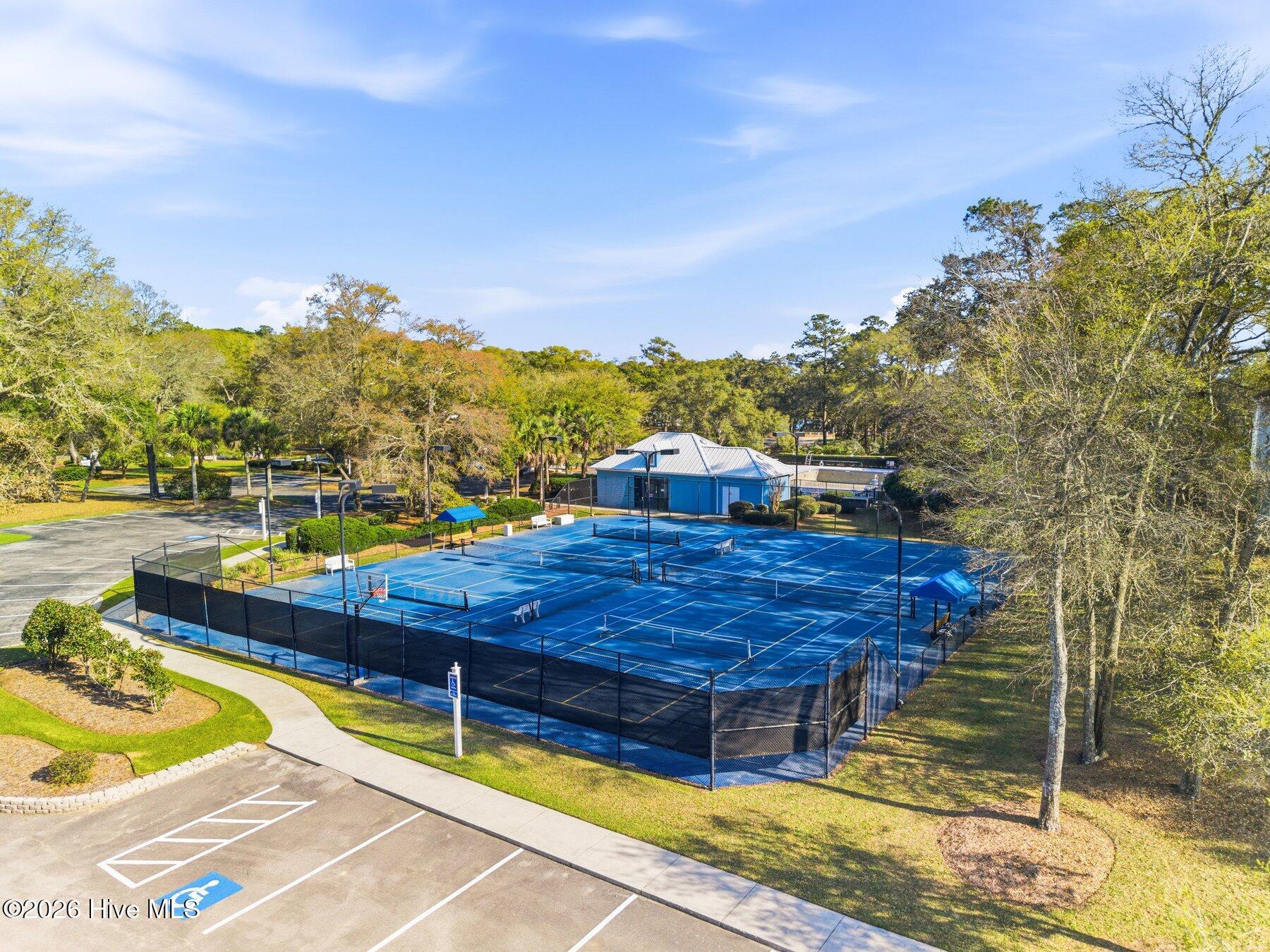 100541579 | Photo 35