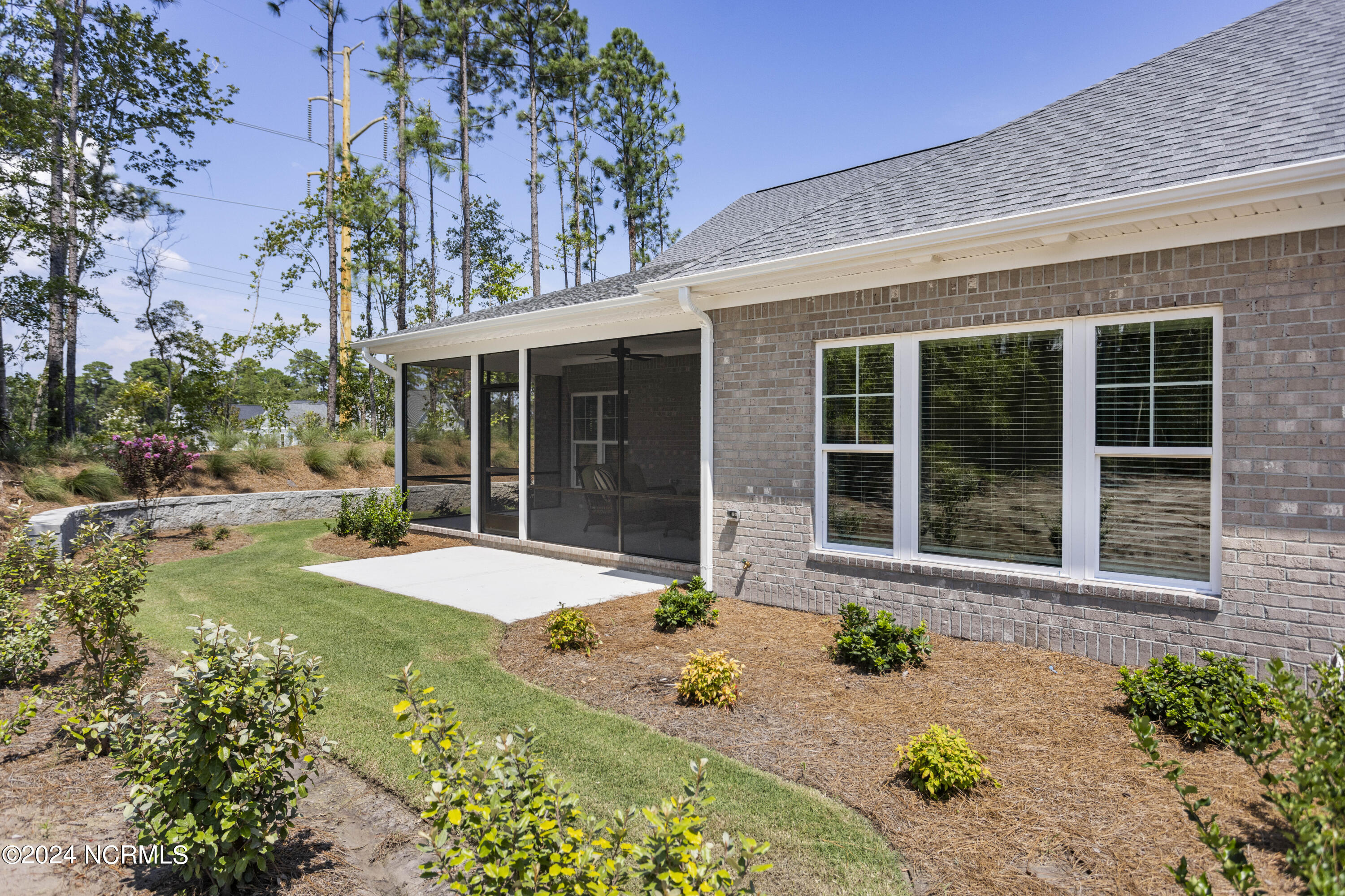 100544983 | Photo 13