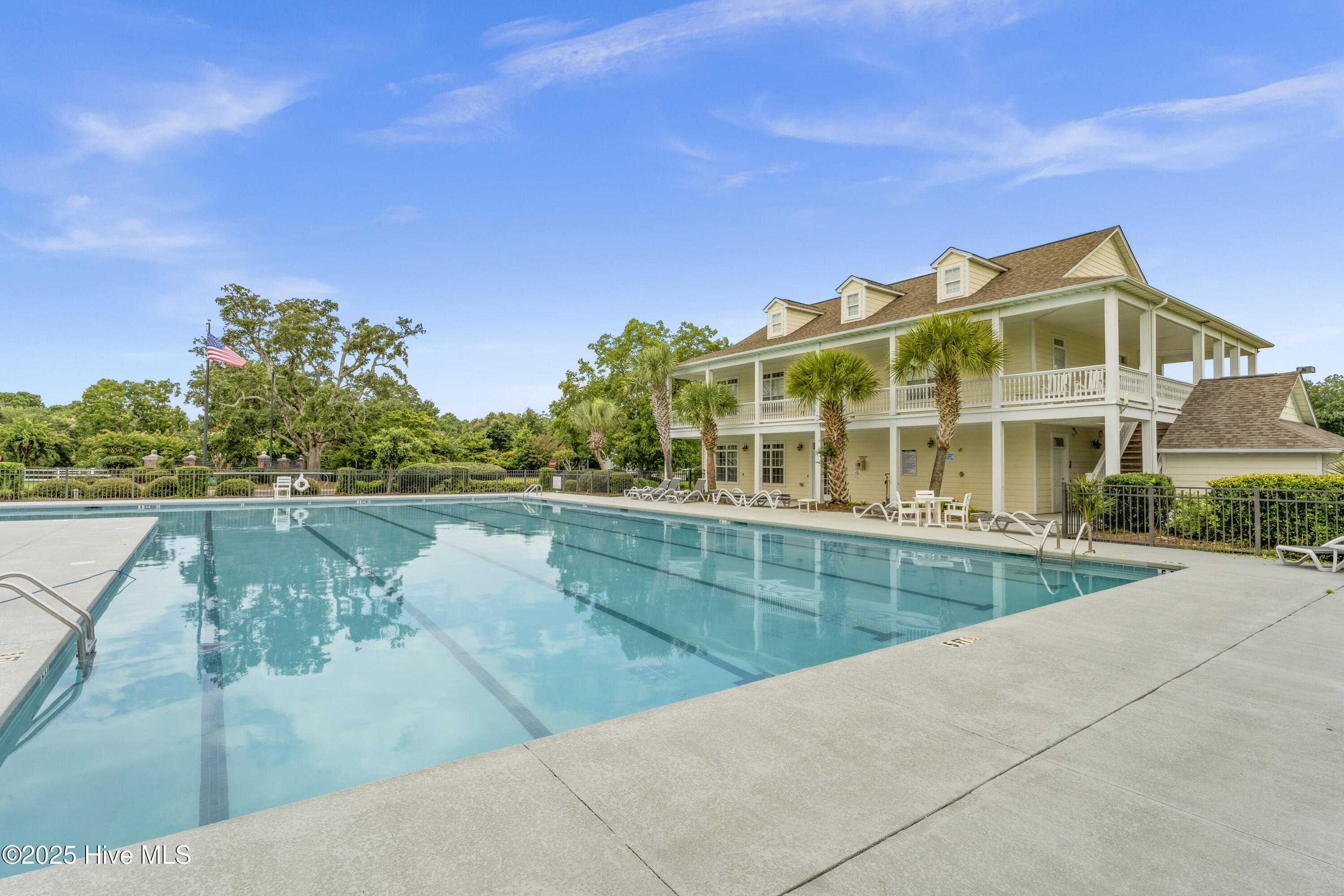 100523581 | Photo 30