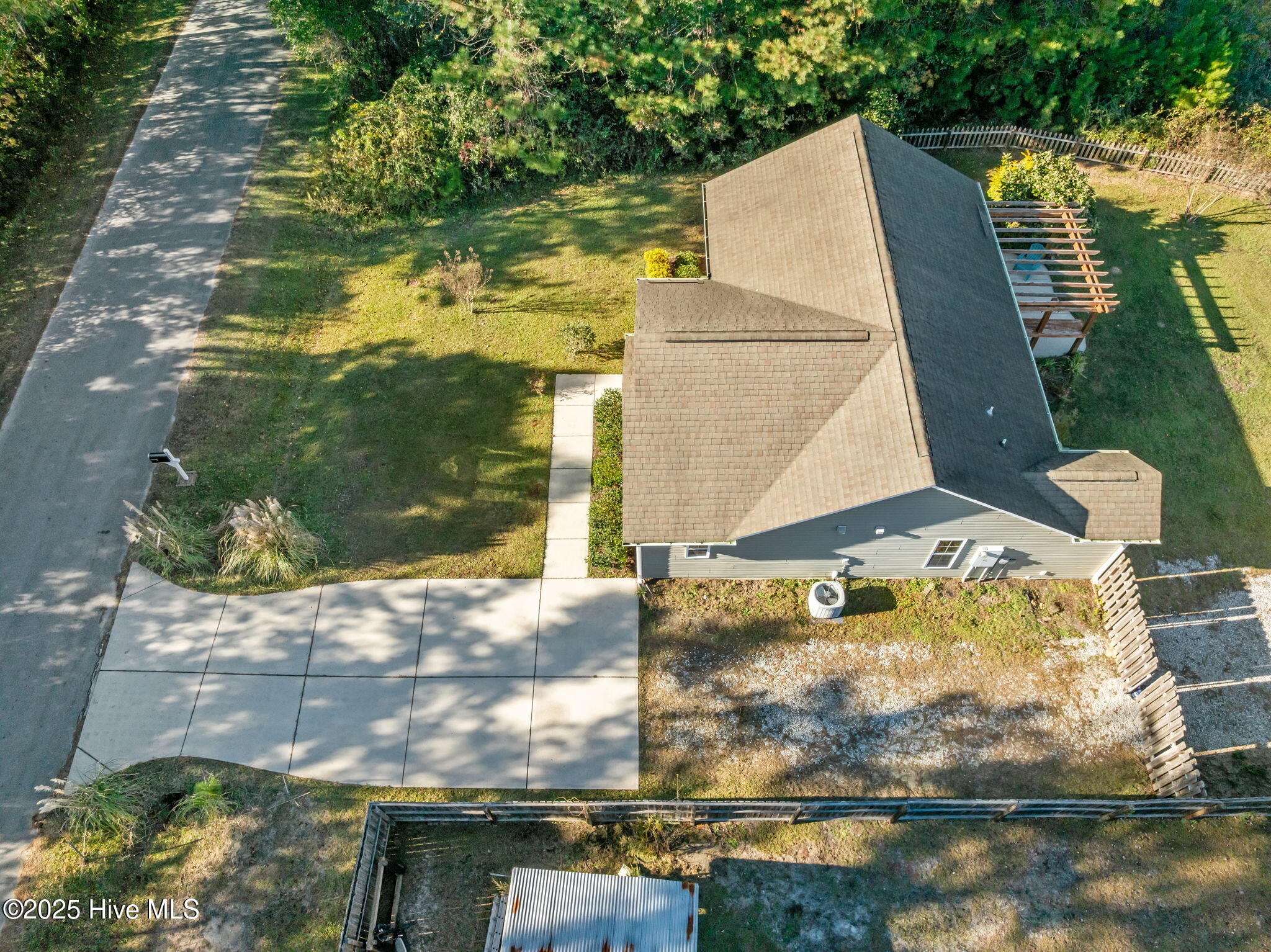 100540961 | Photo 39