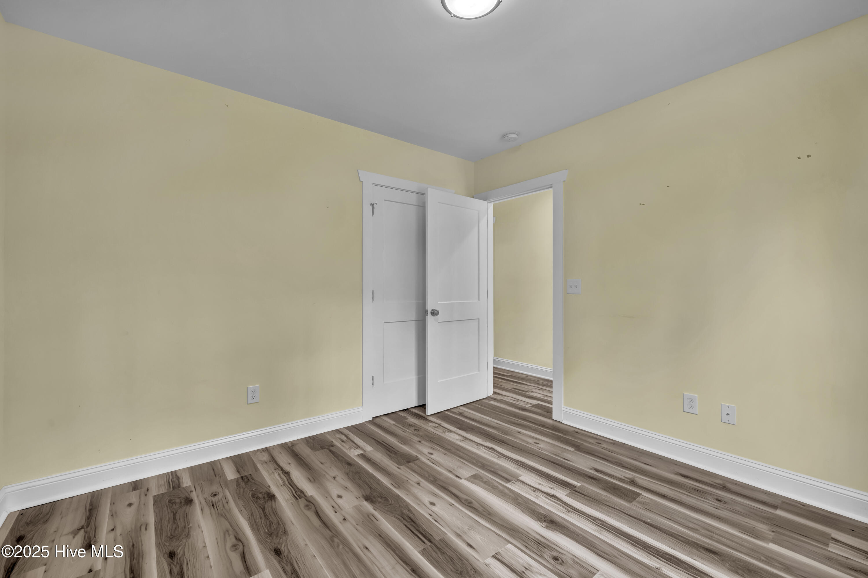 100513593 | Photo 12