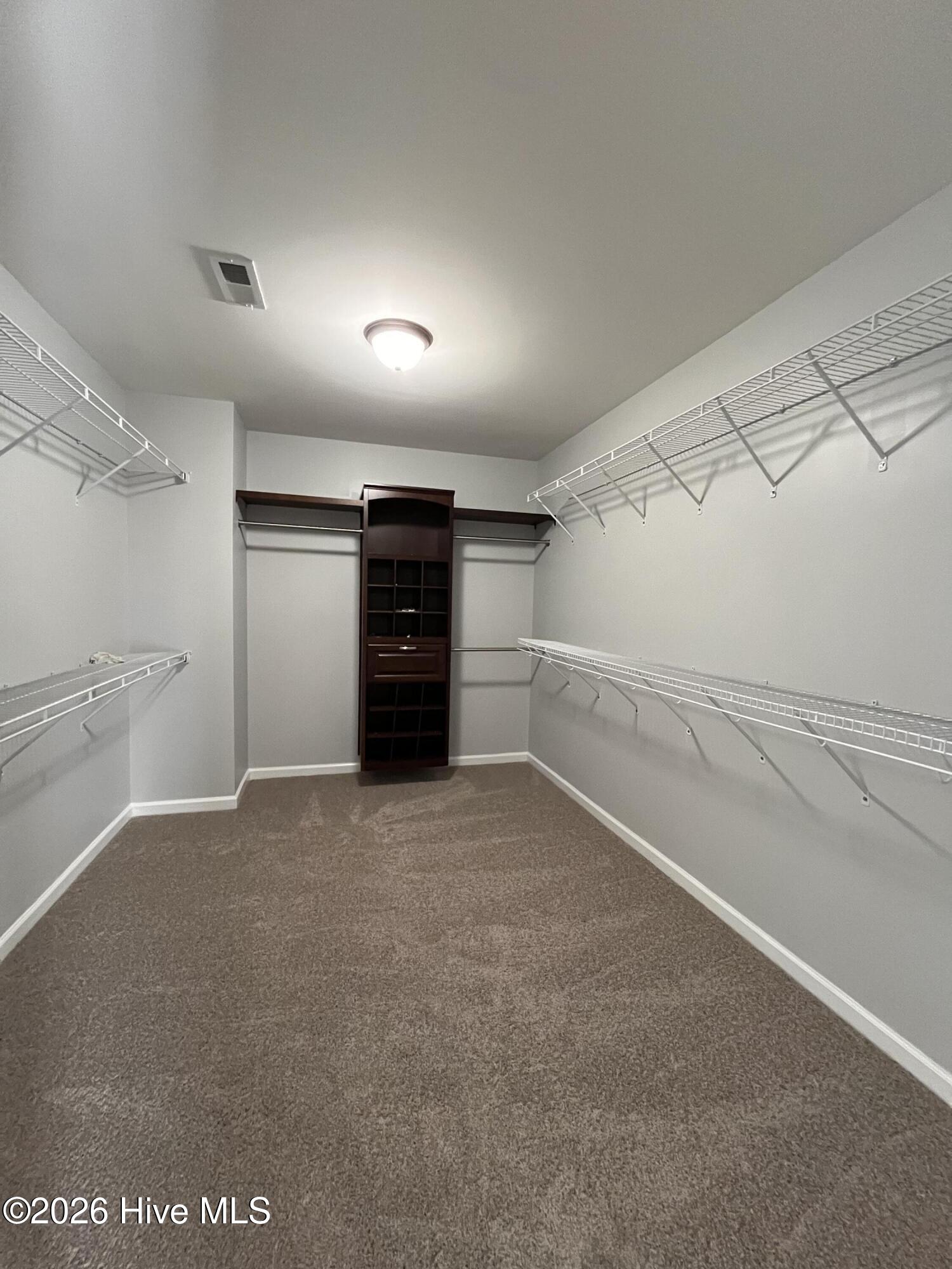 100550557 | Photo 16