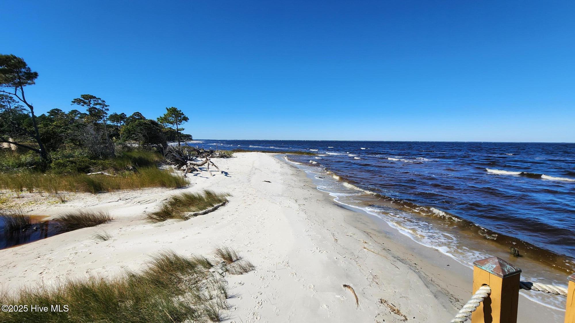 112 1 Sandy Point Drive,Beaufort