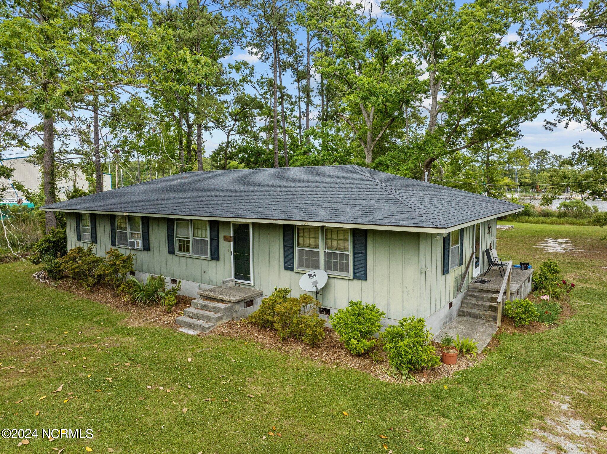 1210 Neuse Drive, Oriental, NC, 28571