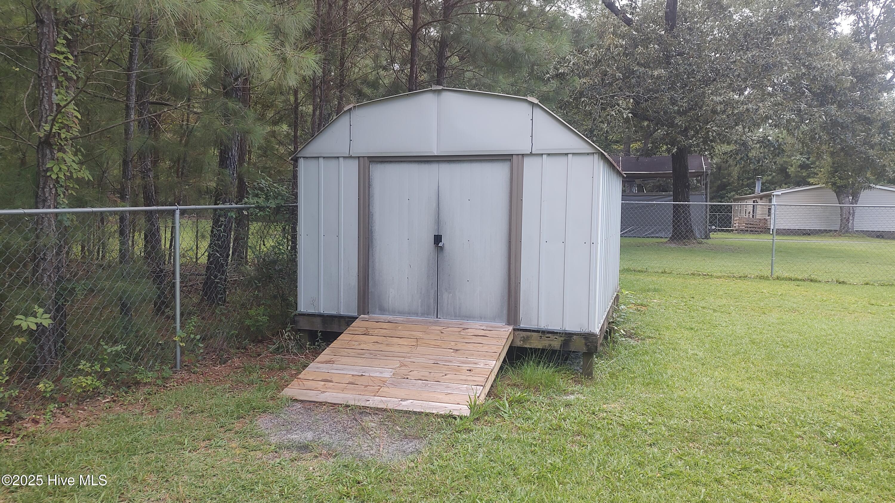 100519337 | Photo 19