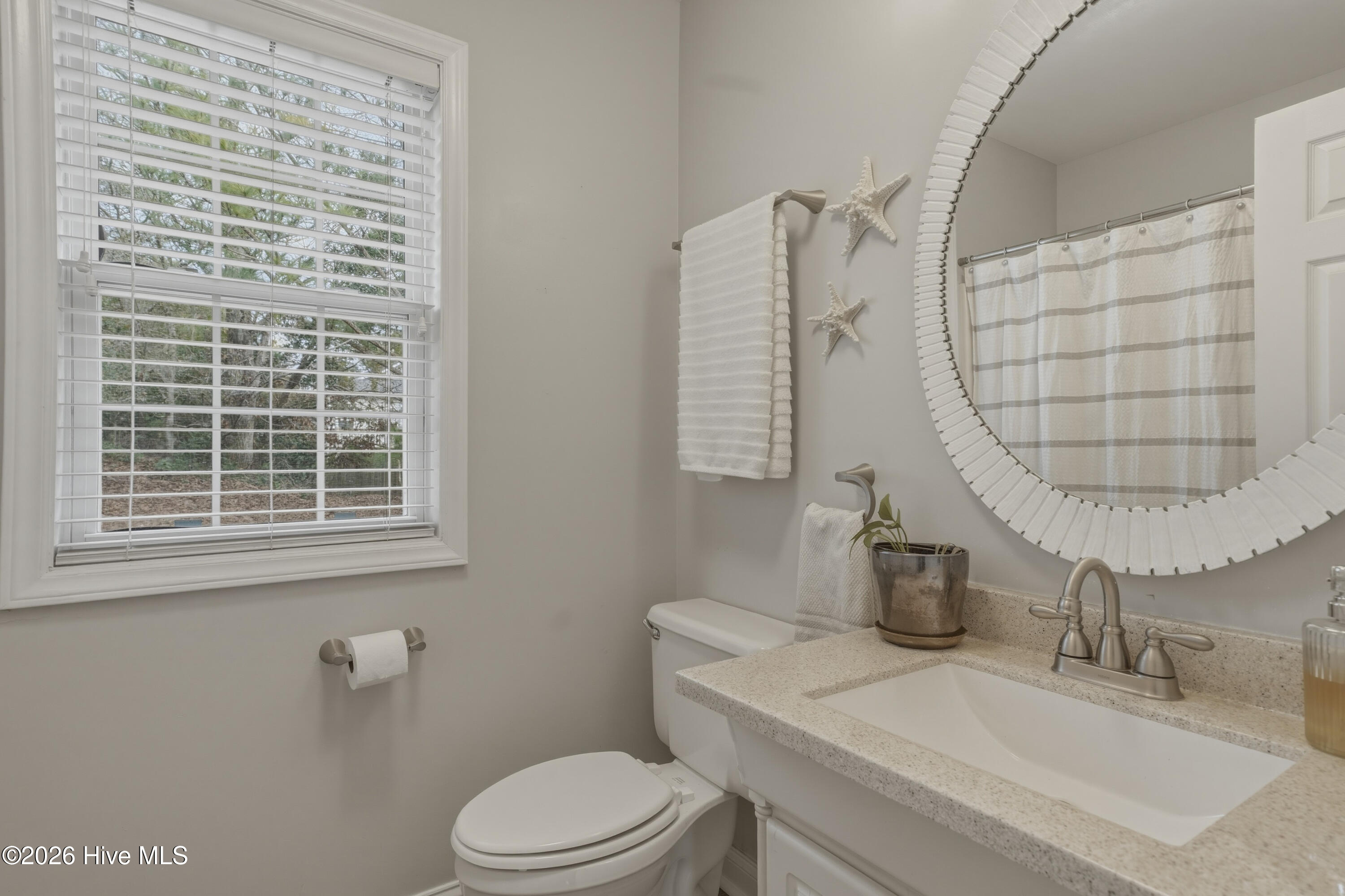 100546381 | Photo 52