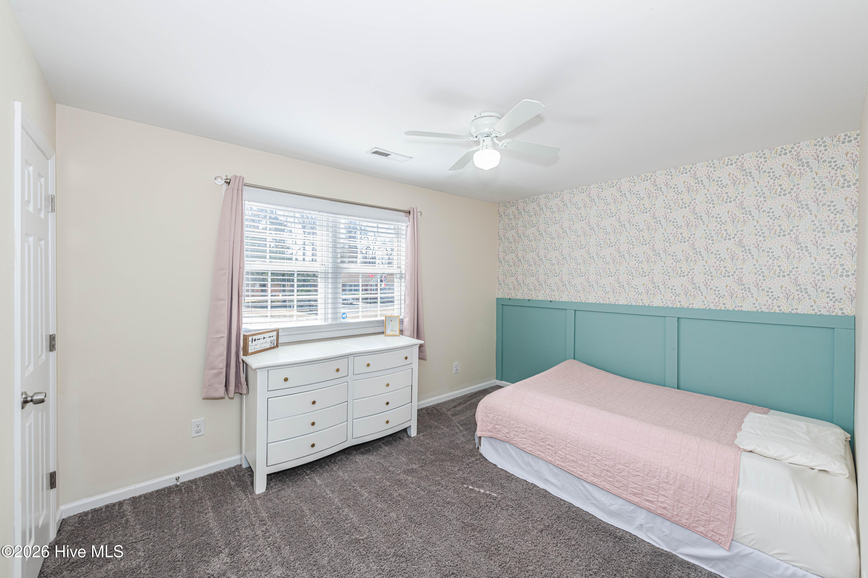 100558522 | Photo 15