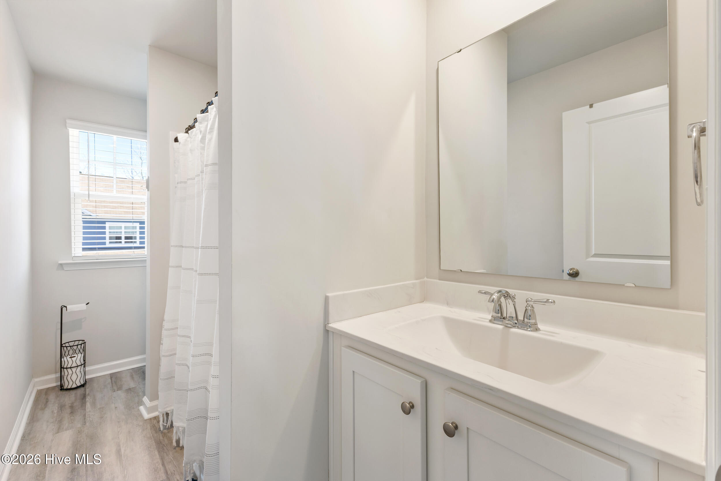 100553335 | Photo 18