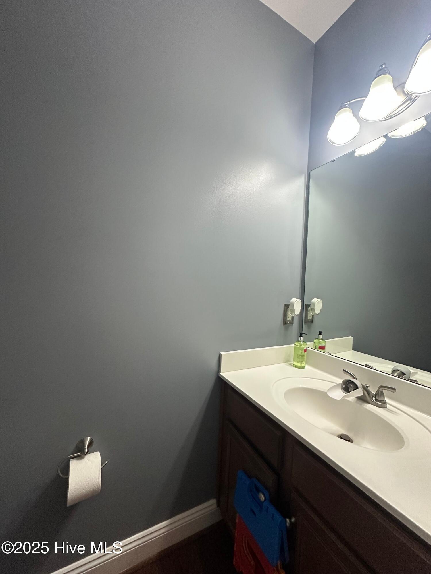 100551344 | Photo 15