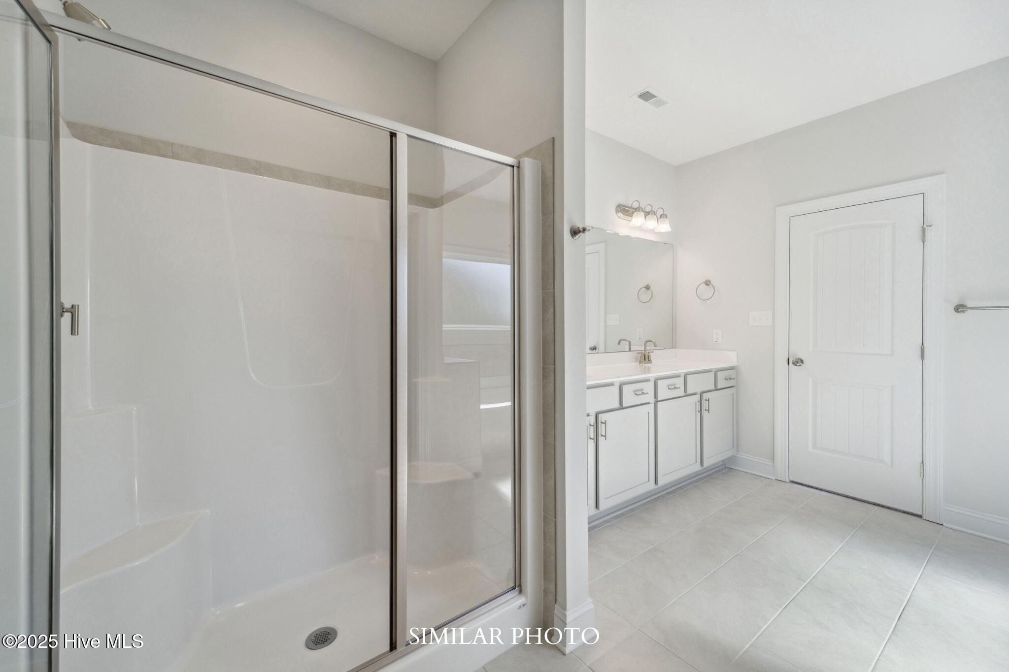 100542069 | Photo 21