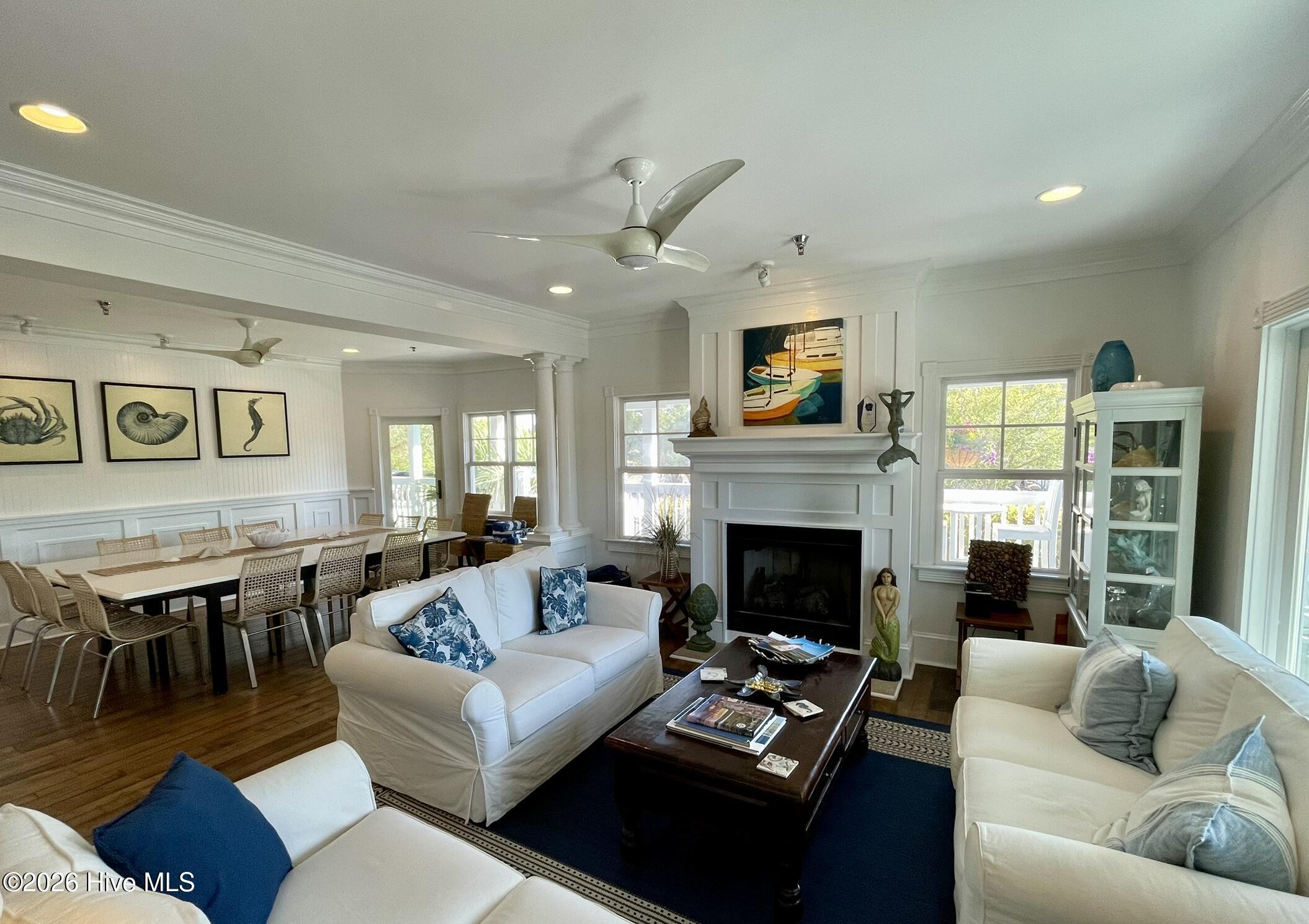 100559569 | Photo 10