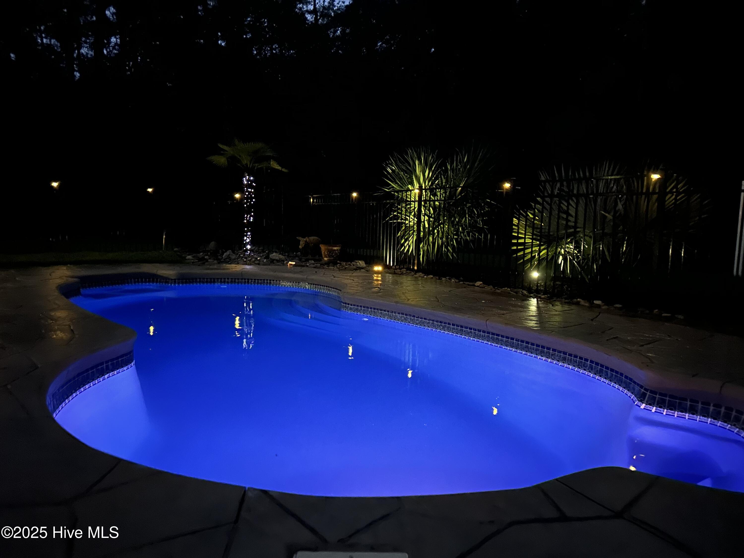 100530604 | Photo 20