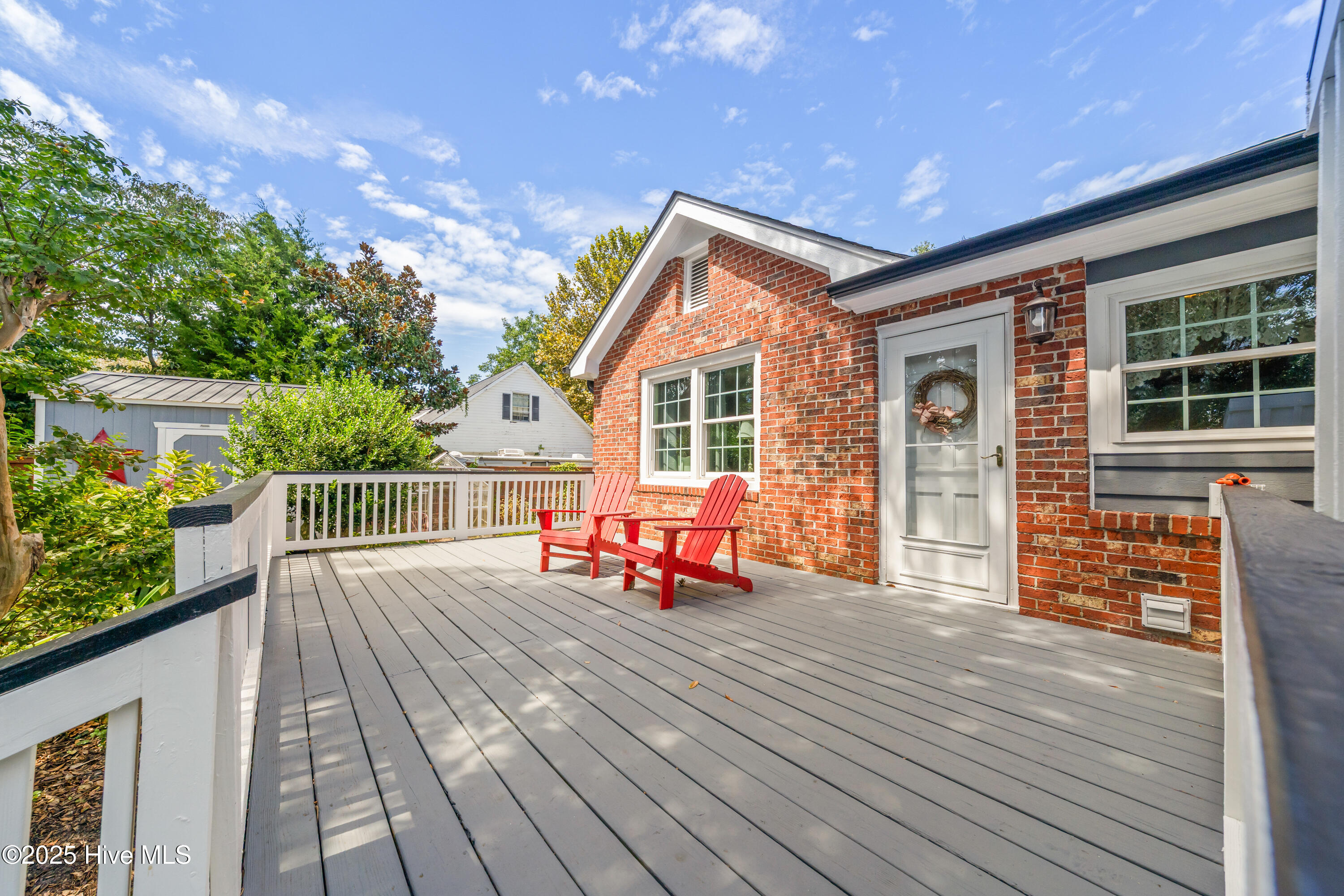 100531366 | Photo 32