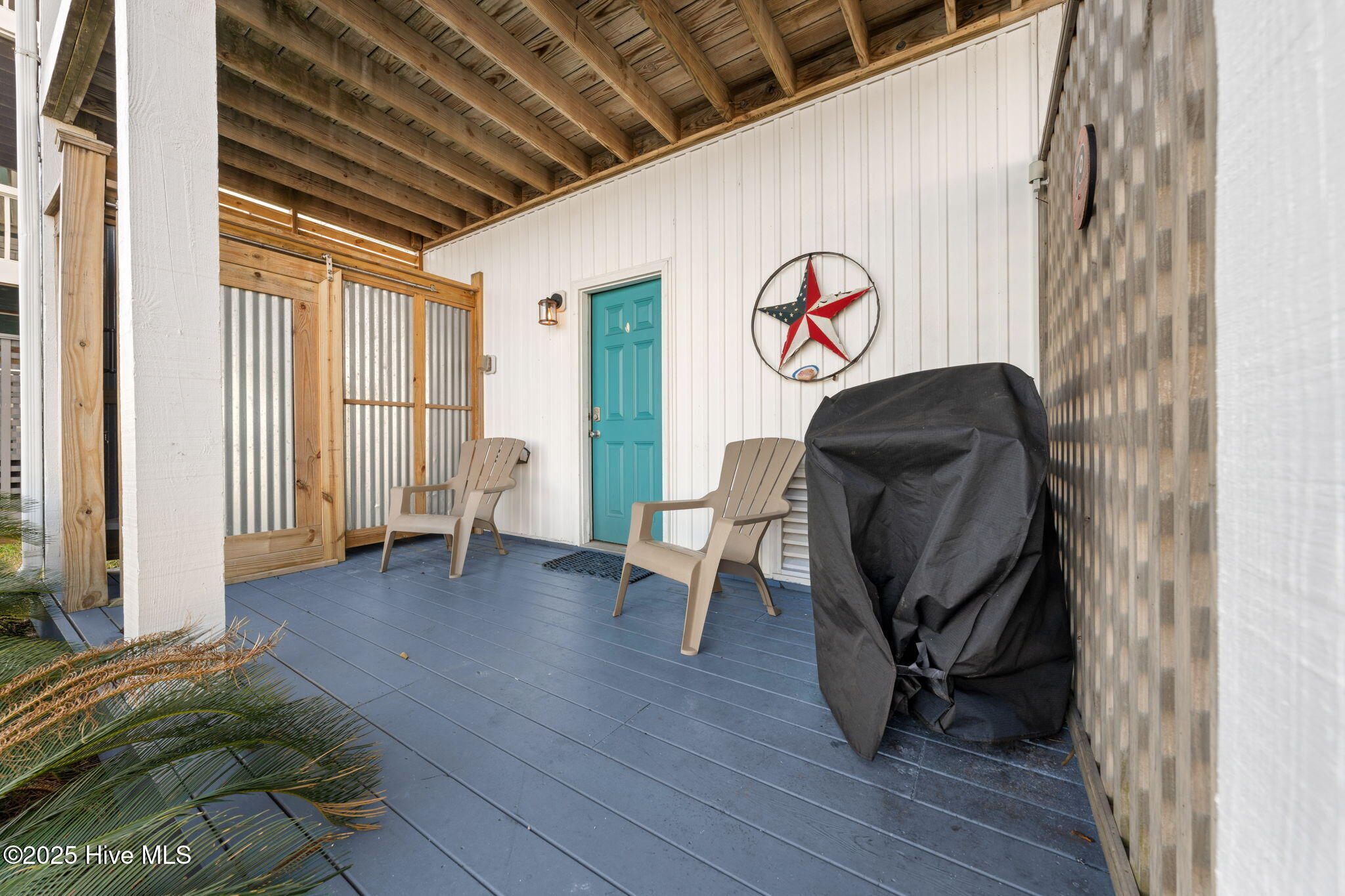 100526205 | Photo 29