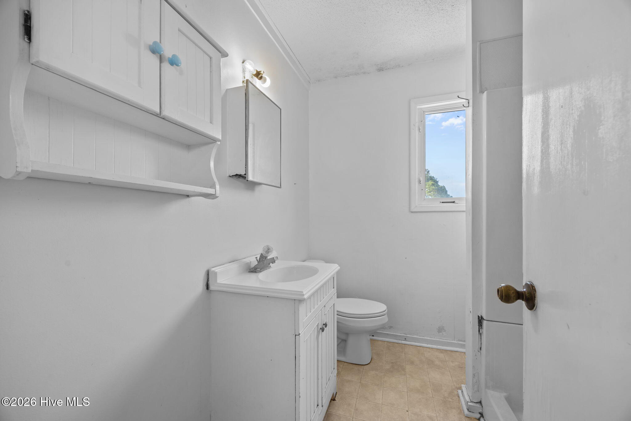 2501 Avery Street,Morehead City
