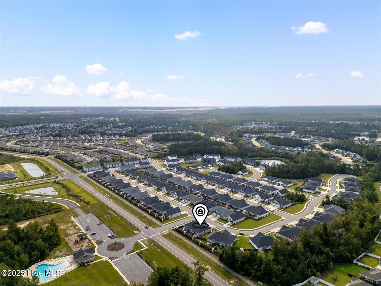 100549643 | Photo 30