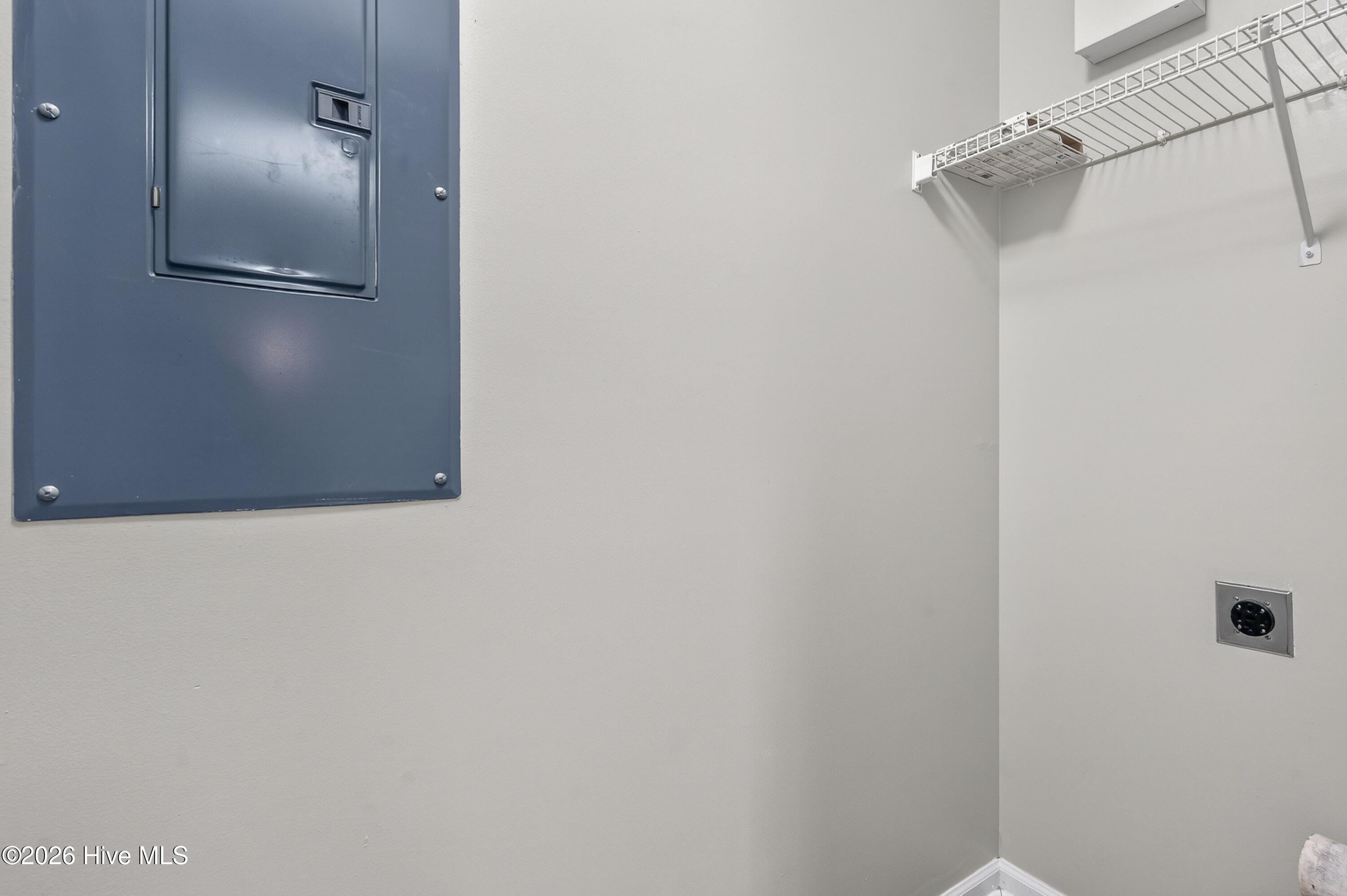 100556738 | Photo 22