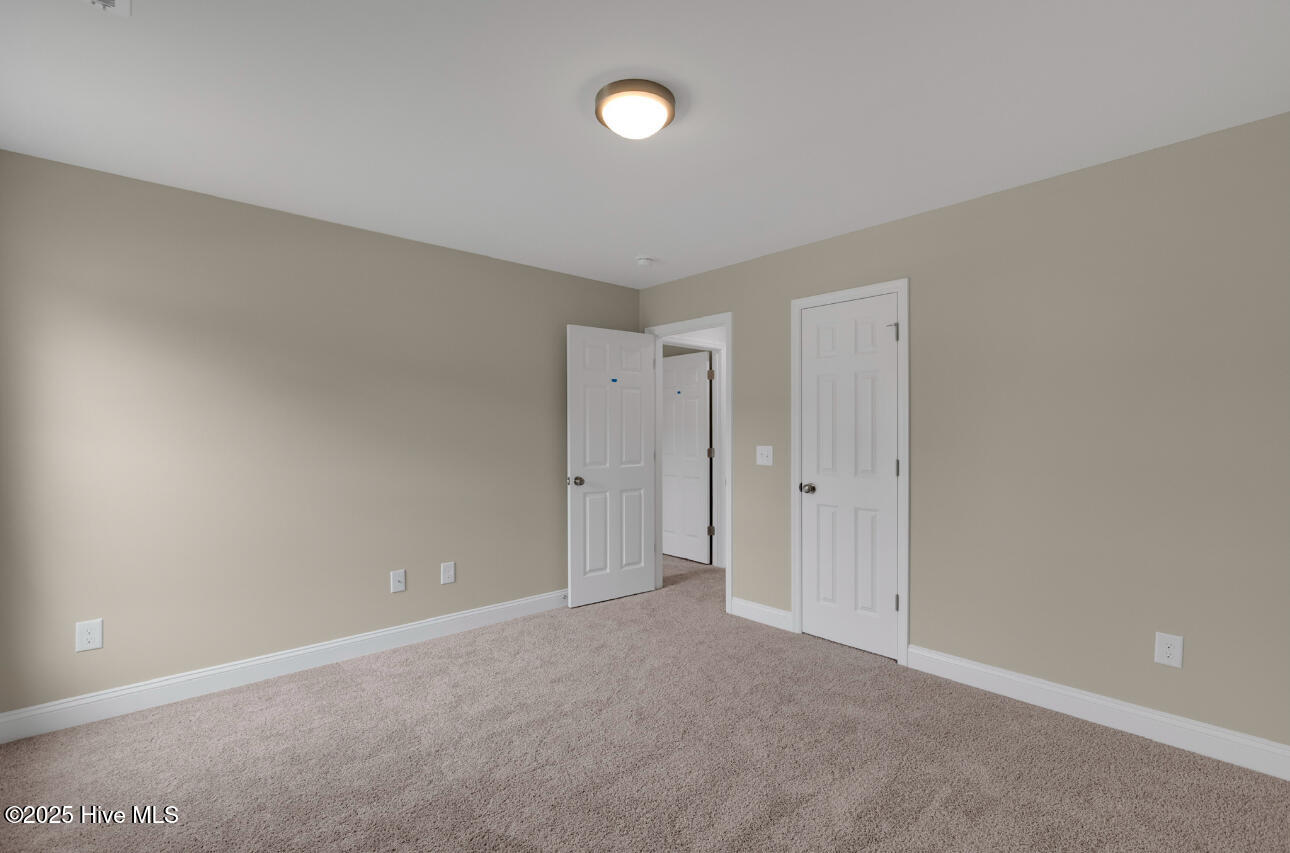 100483735 | Photo 30