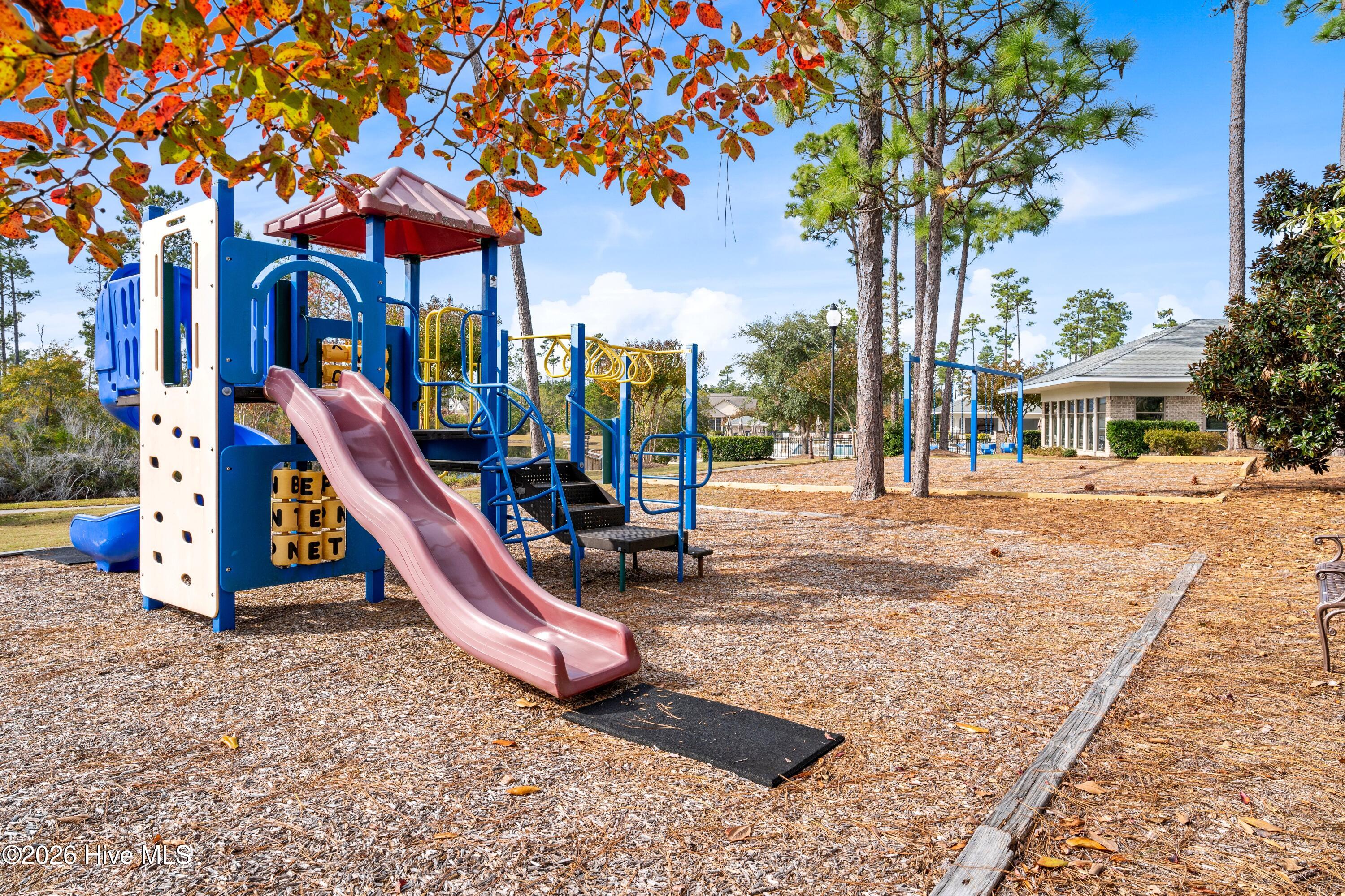 100548705 | Photo 66