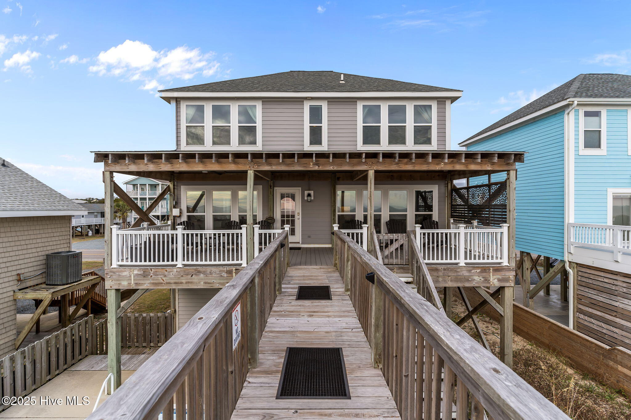 100544258 | Photo 37