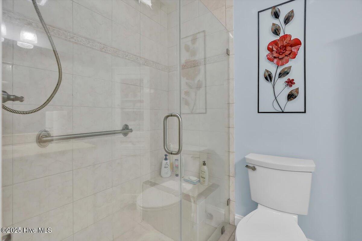 100542832 | Photo 29