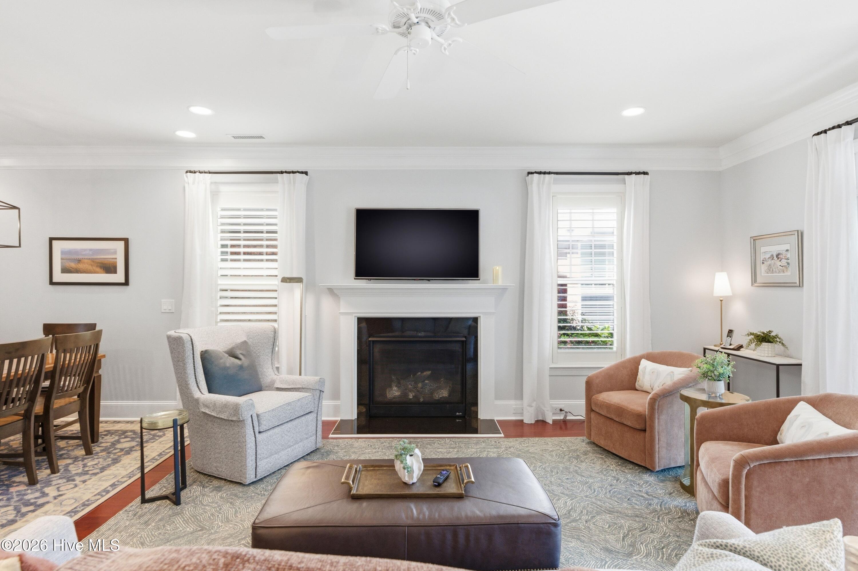 100559107 | Photo 61