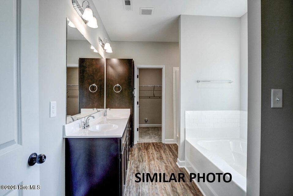 100566505 | Photo 14