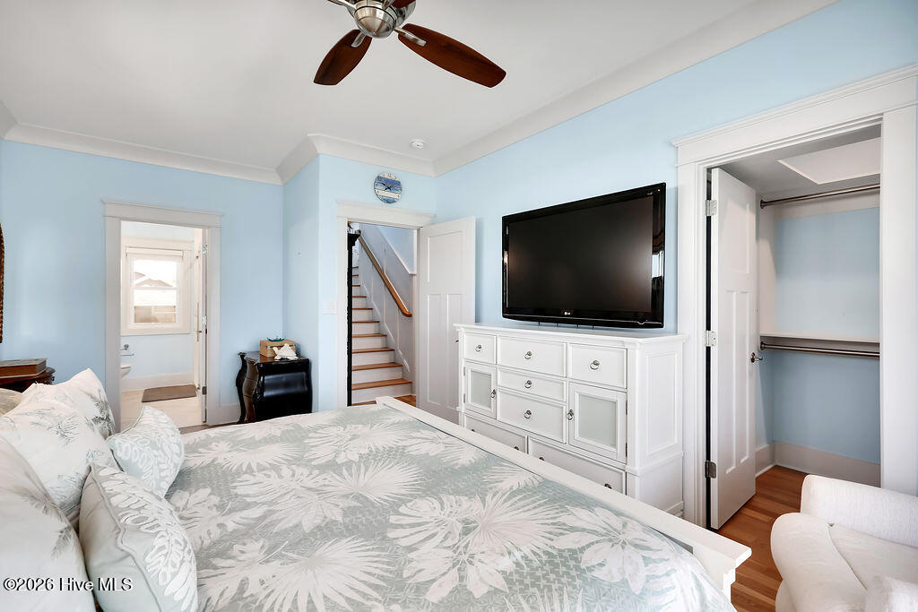 100564206 | Photo 26