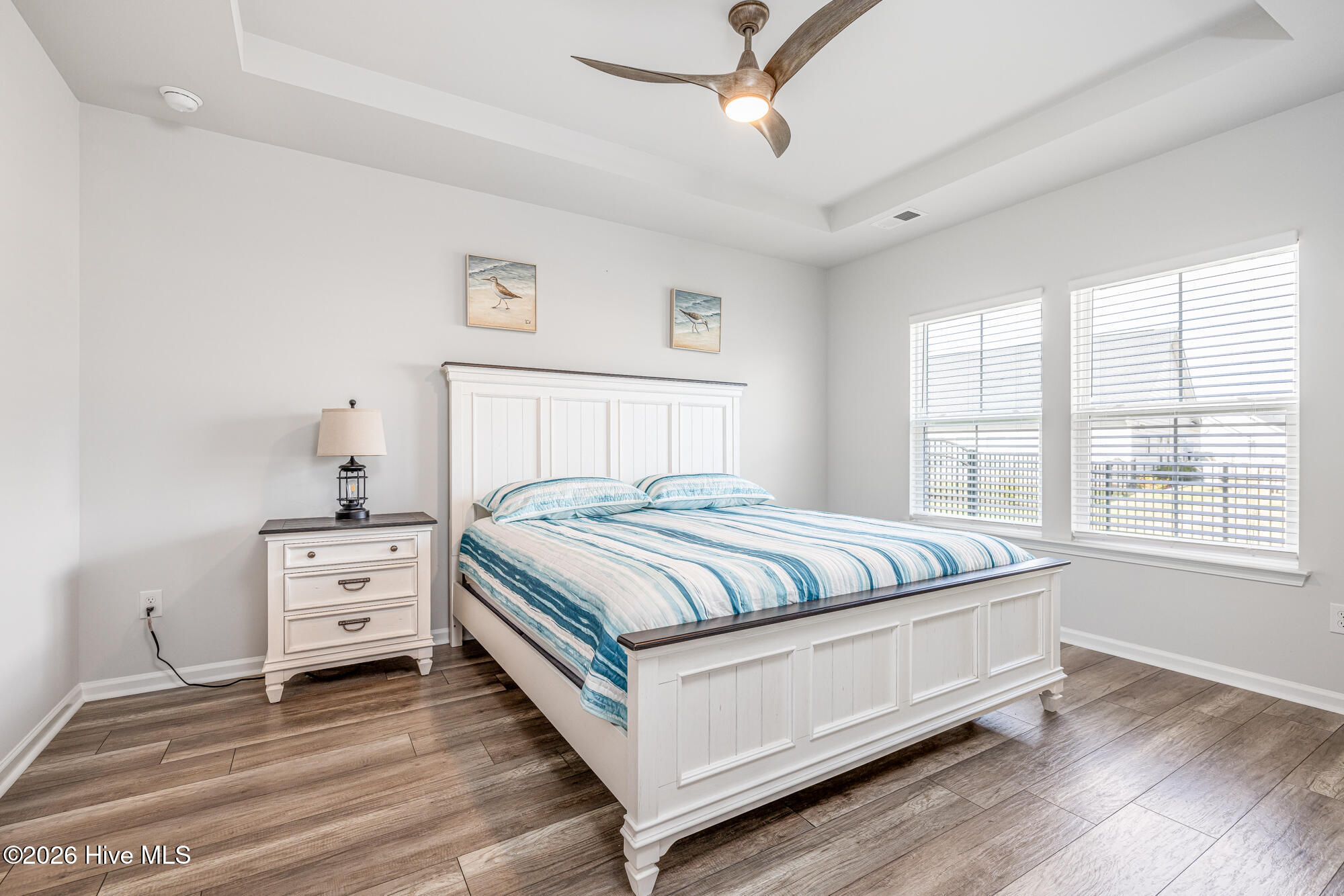 100562008 | Photo 13