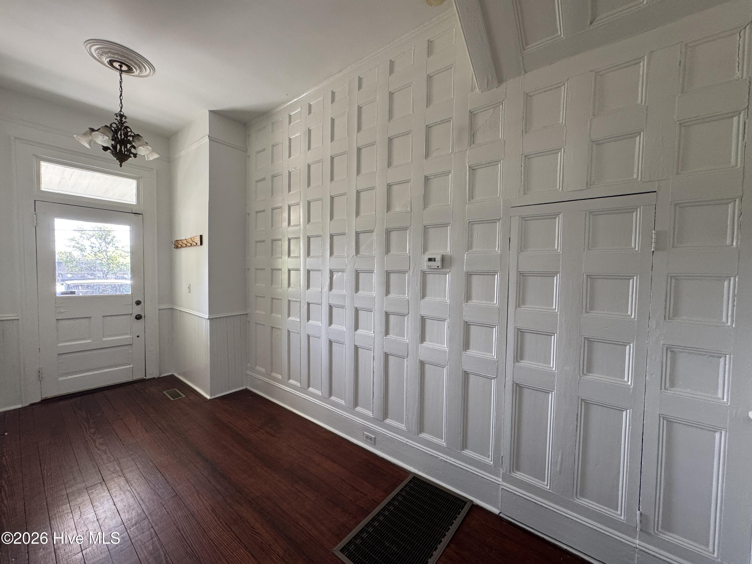 100564454 | Photo 26