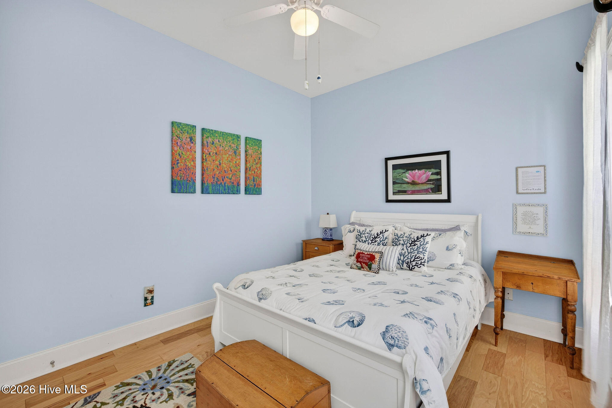 100554717 | Photo 27